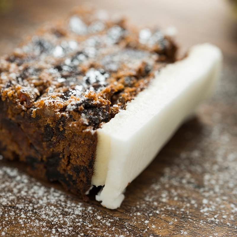How to make the perfect Christmas cake.  by Locavo  Medium