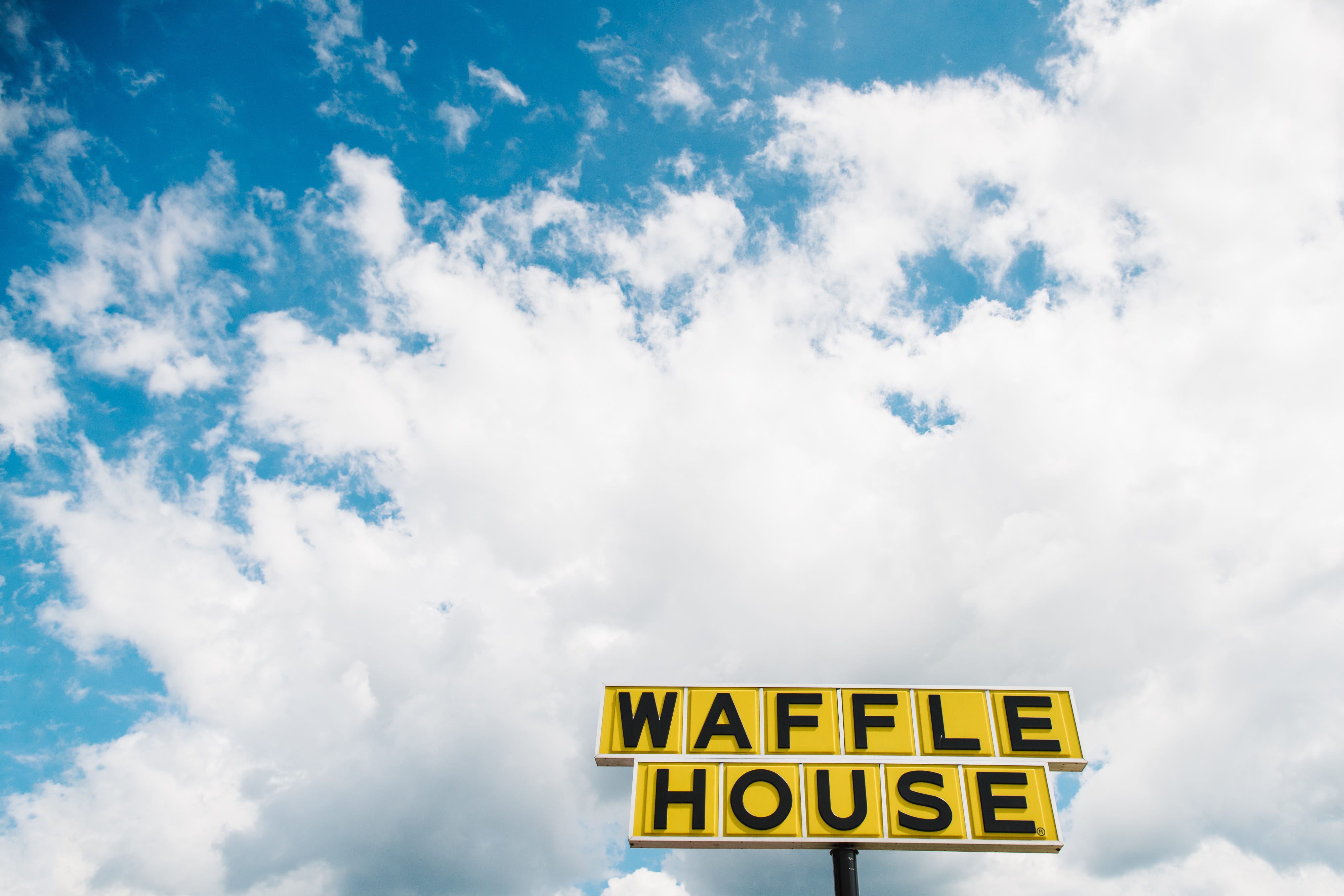 Meet The Short Order Cooks So Good Waffle House Officially Calls Them Rockstars By Theodore Ross Medium