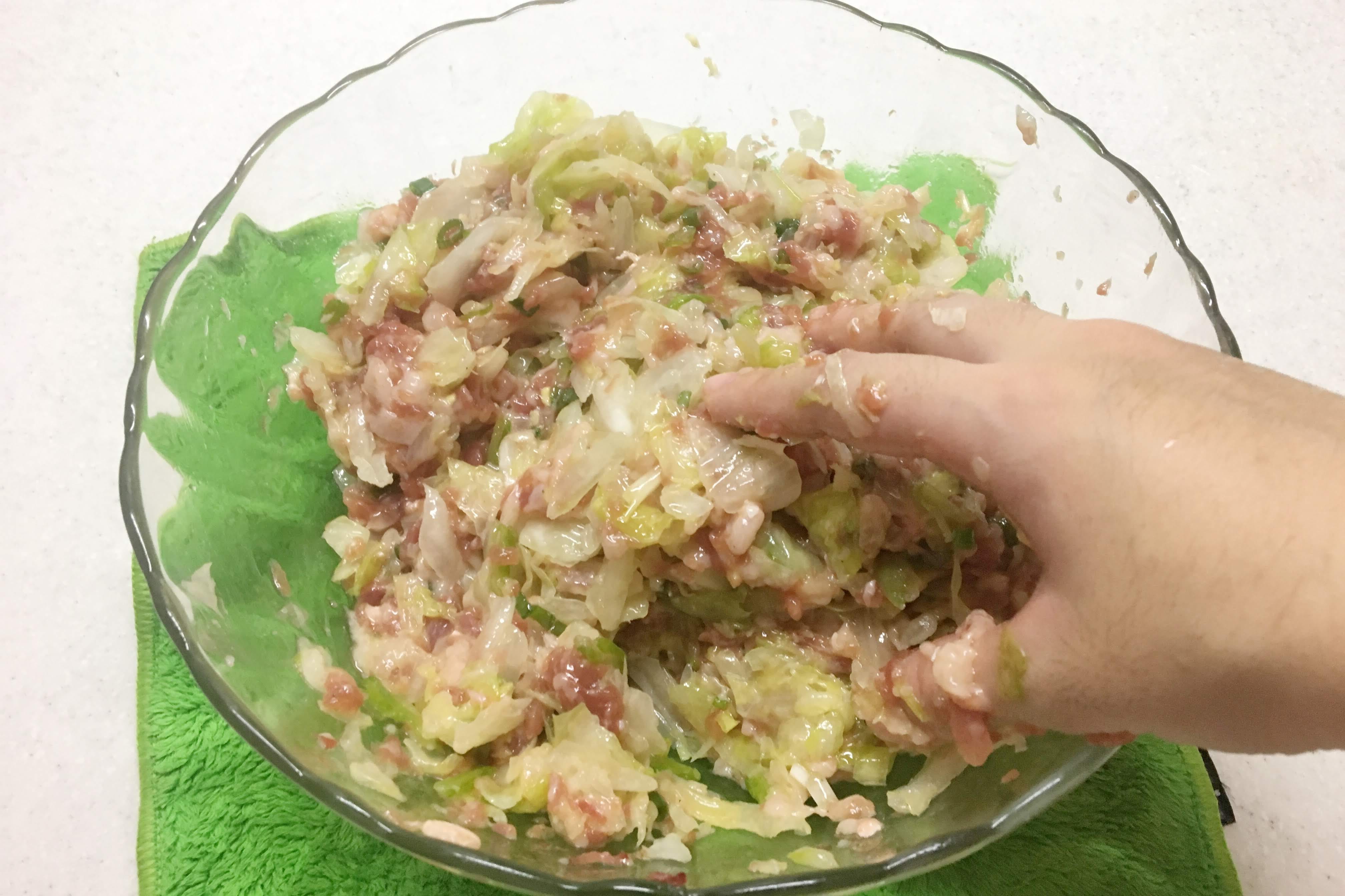 陳媽媽私房菜 高麗菜豬肉水餃 Homemade Pork And Cabbage Dumpling Recipe By Ellieytc 艾力的學習筆記 Medium