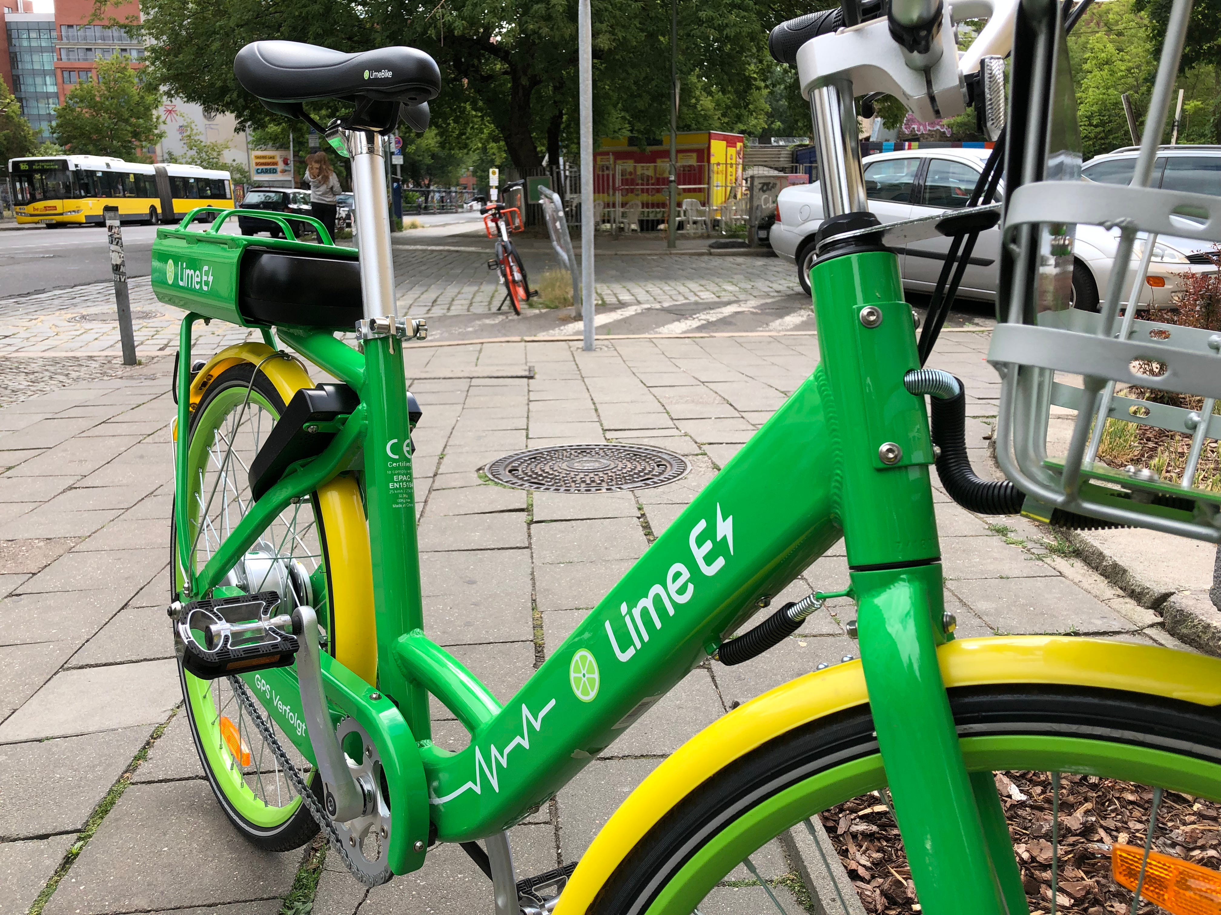 pedalare o lasciare andare per imparare bicicletta