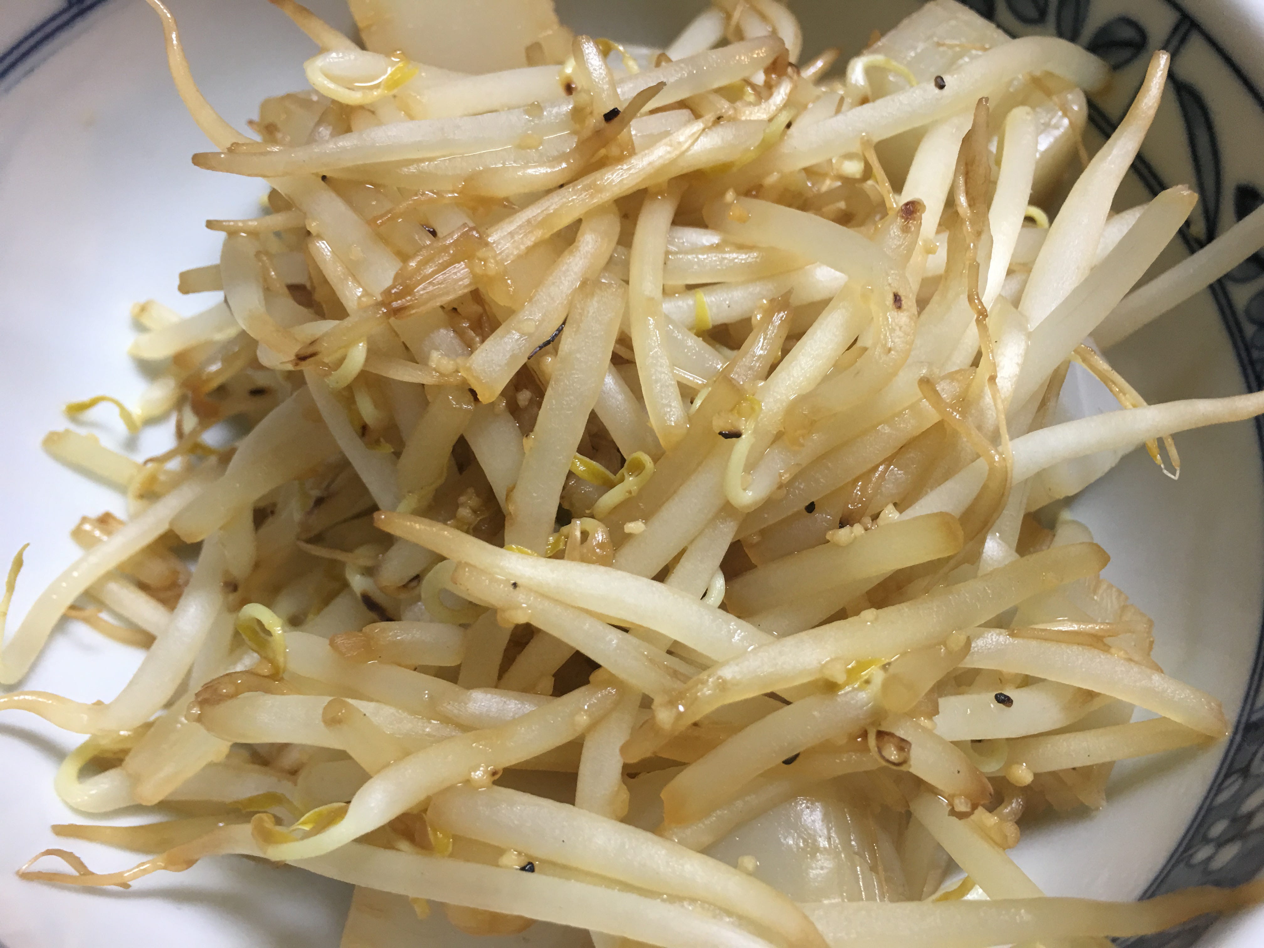 かき醤油は意外にお役立ち調味料だった アサムラサキのかき醤油という一見すると醤油のような瓶入りの液体調味料があります By ジェットダイスケ Medium かき醤油は意外にお役立ち調味料だった アサムラサキのかき醤油という一見すると醤油のような瓶入りの液体調味料があります By ジェットダイスケ Medium