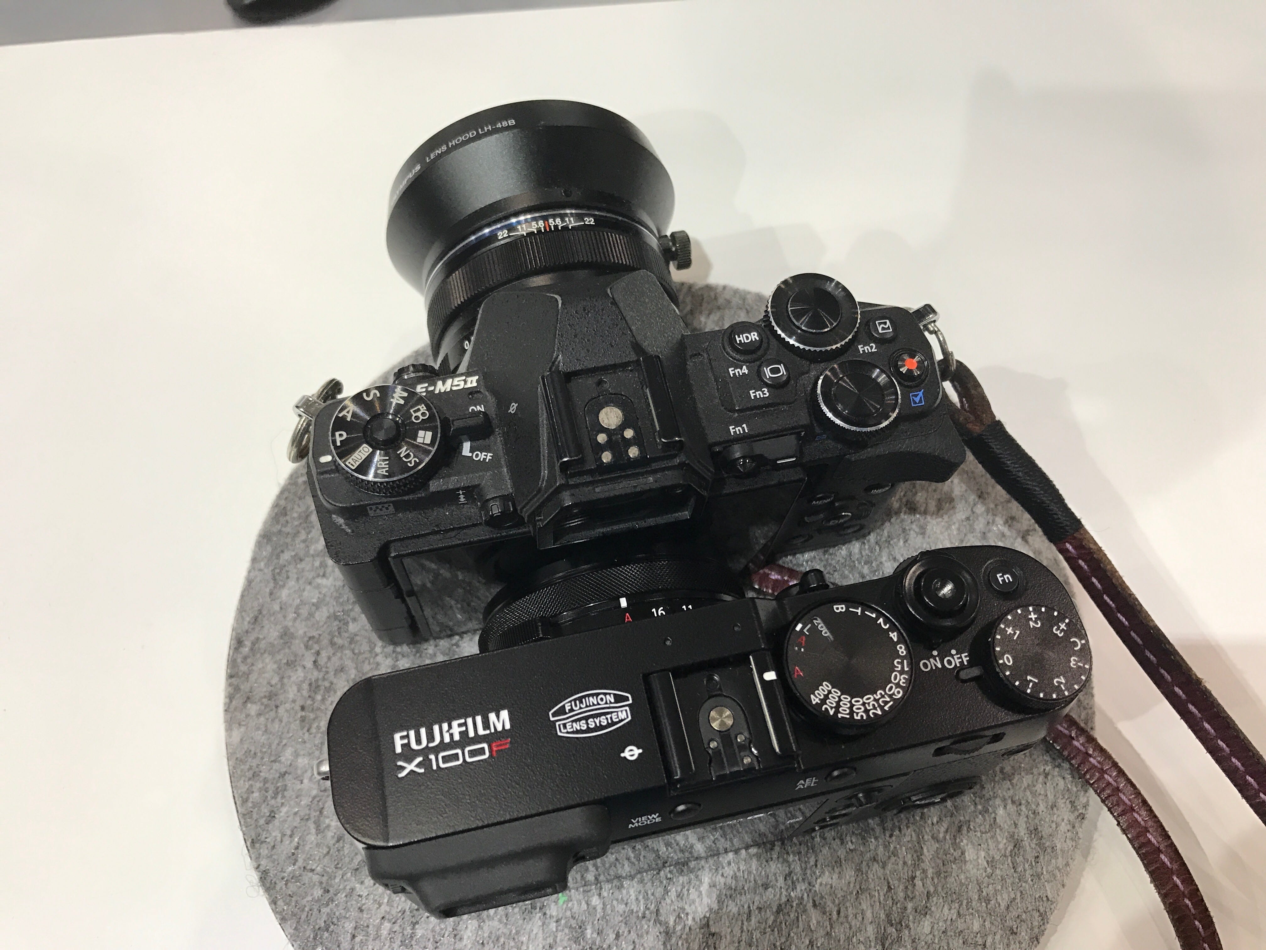 FUJIFILM「X100F」CP+2017でのタッチ&トライ、やはりジョイスティック FUJIFILM「X100F」CP+2017でのタッチ&トライ、やはりジョイスティック