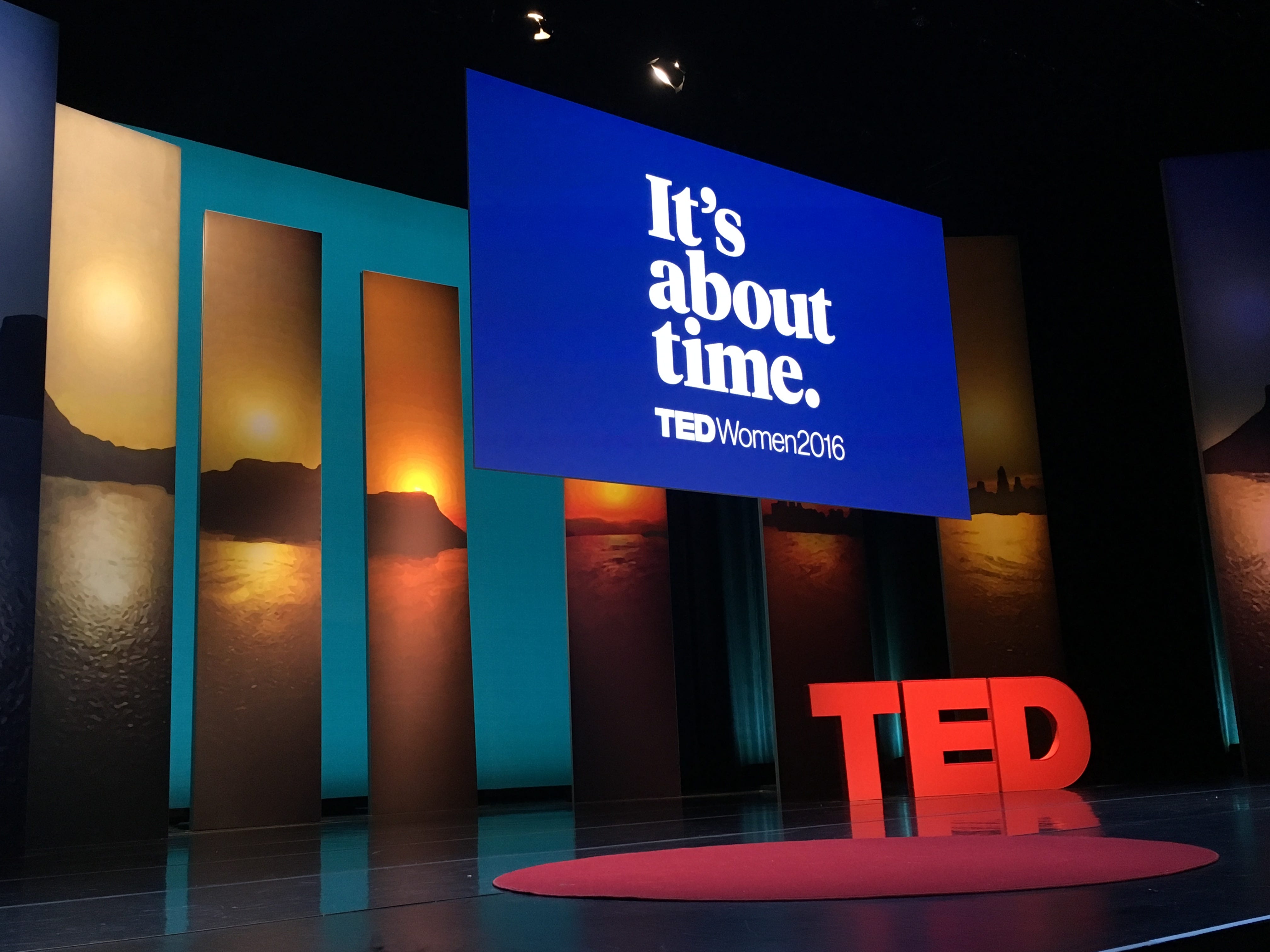 実際のted会議ってどんな感じ Tedが世界的に広まってから約10年 多くの方はこのインスピレーション溢れる18 By Mai Iida Tedx Experience 日本語版 Medium