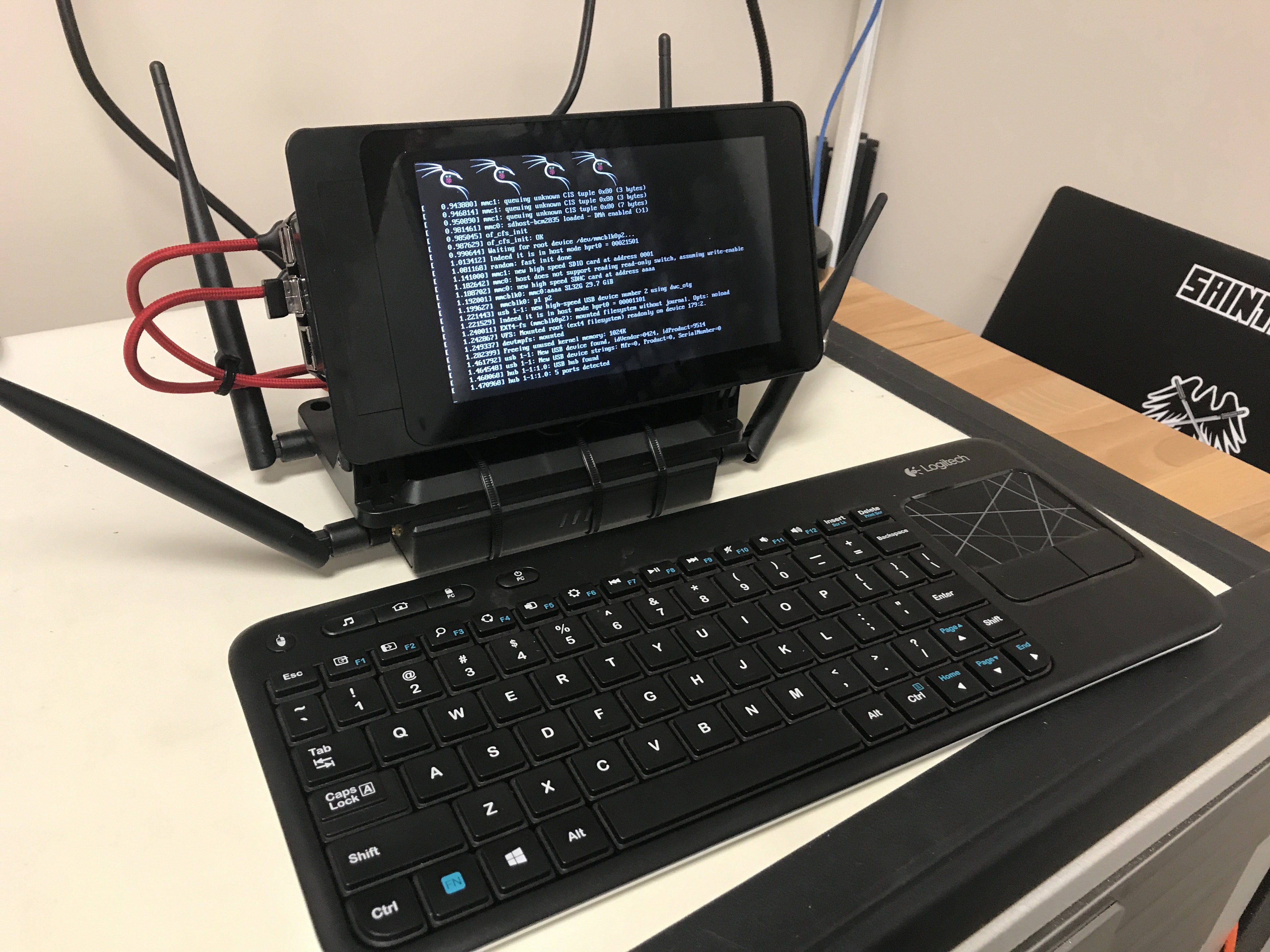 Pineapple Pi Is the Portable Hacking Station You Need