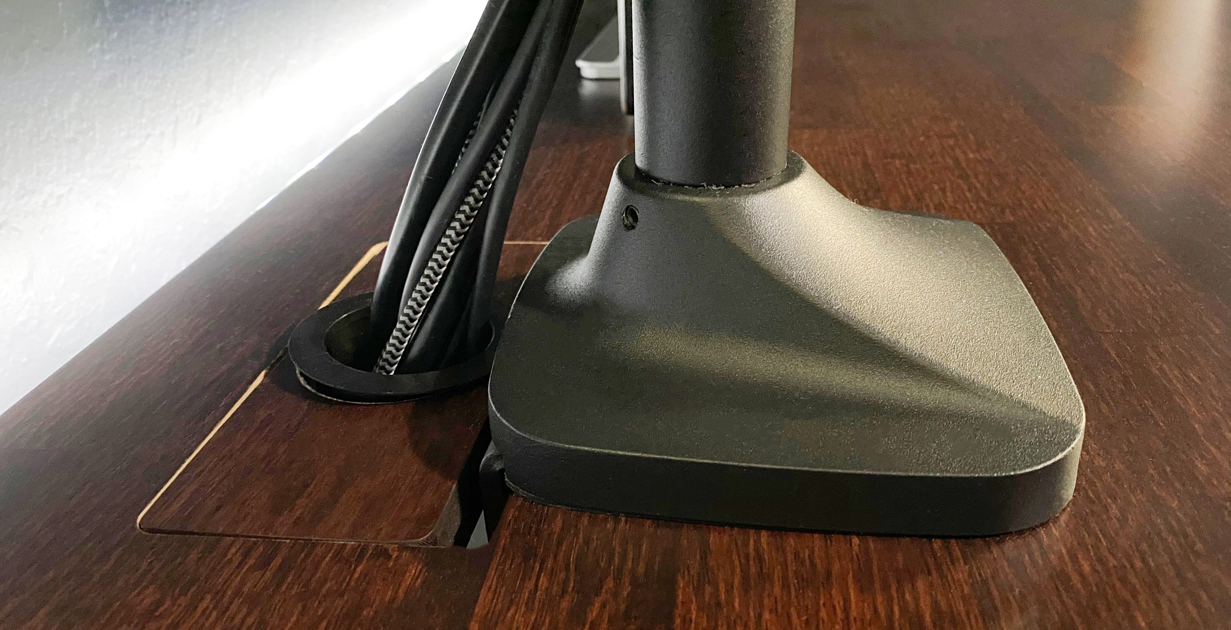 Evodesk Pro Standing Desk Review. A premiumpriced desk marred by… by