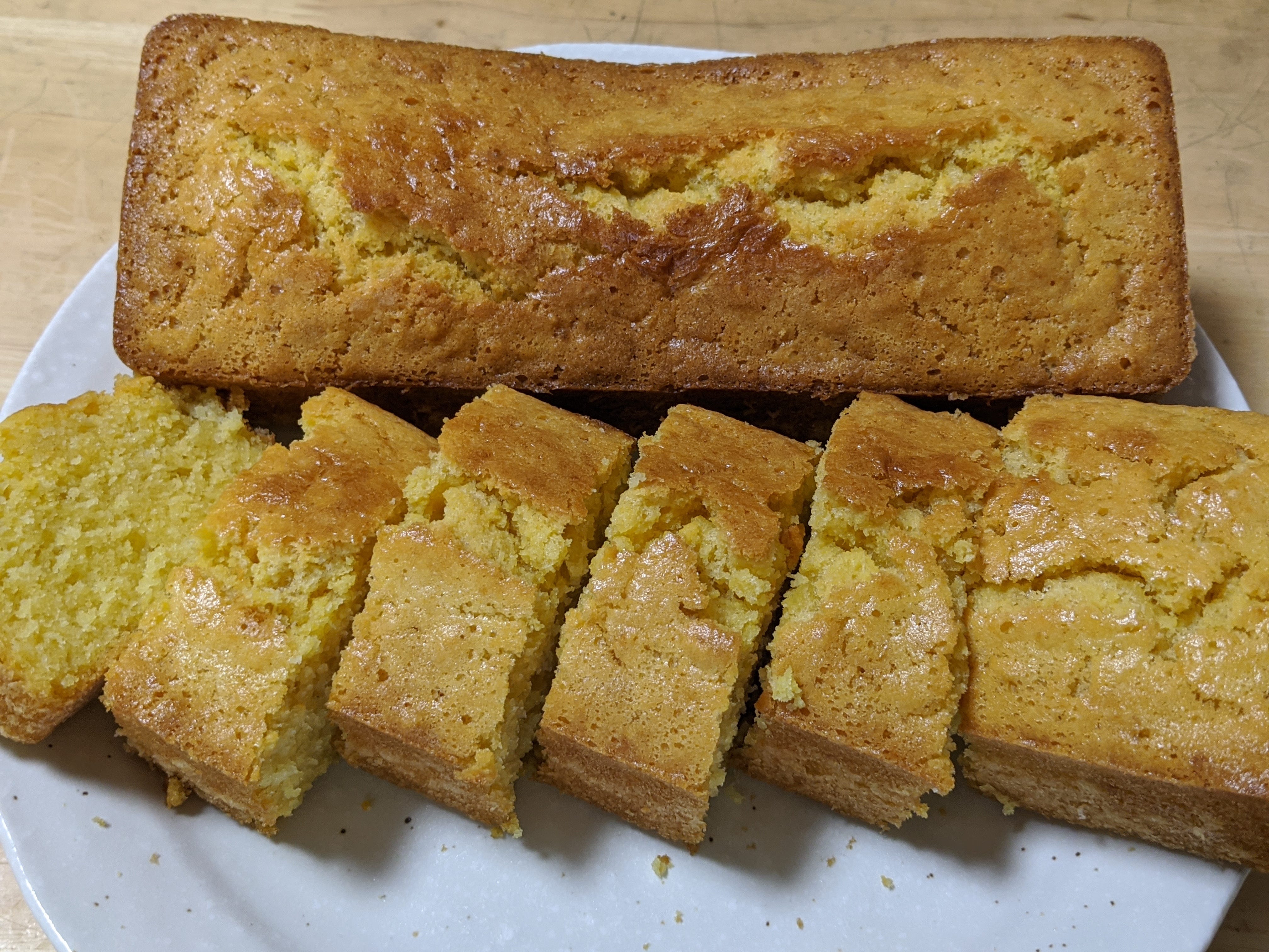 コーンブレッドを作る Youtubeを見ていたらメインの食材の横においてあったコーンブレッドがとにかく By Daisuke Maki Makisanch Medium コーンブレッドを作る Youtubeを見ていたらメインの食材の横においてあったコーンブレッドがとにかく By Daisuke Maki Makisanch Medium