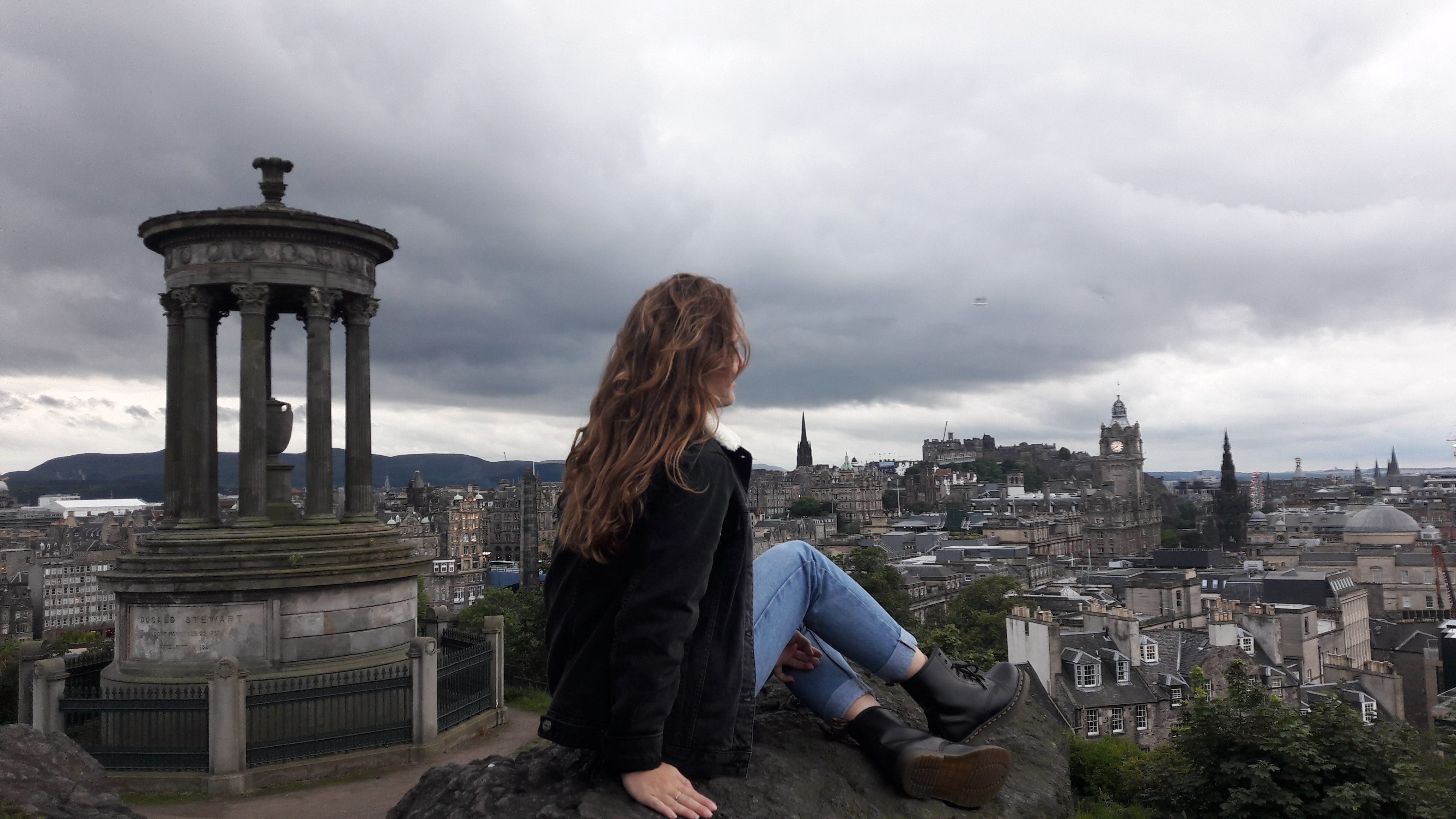 3 Reasons Why You Should Visit Edinburgh | by Didenur Kazar