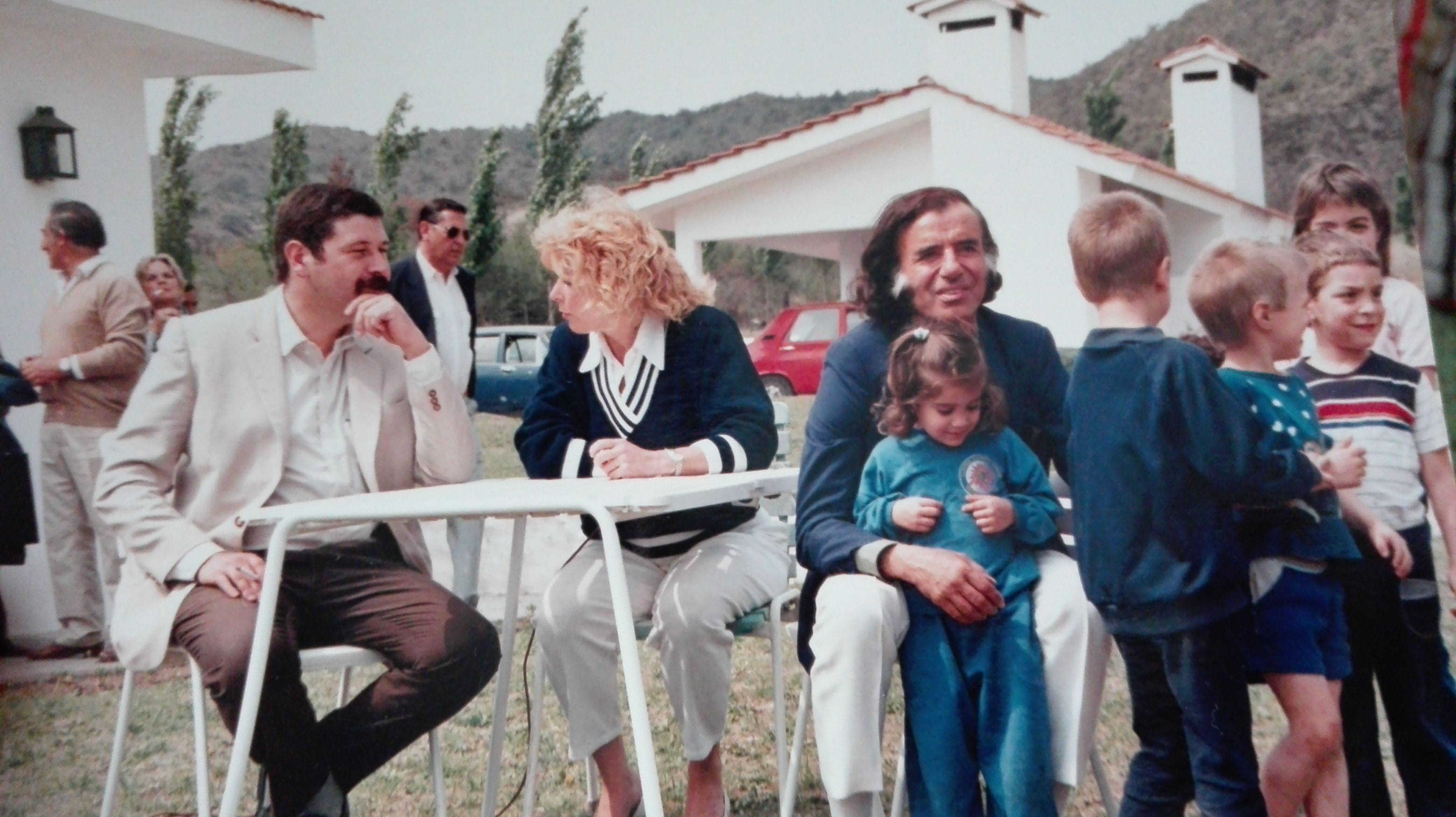 Argentina Levantate Y Anda Eran Finales De Marzo De 1989 Faltaban By Julieta Balonchard Chicas Medium