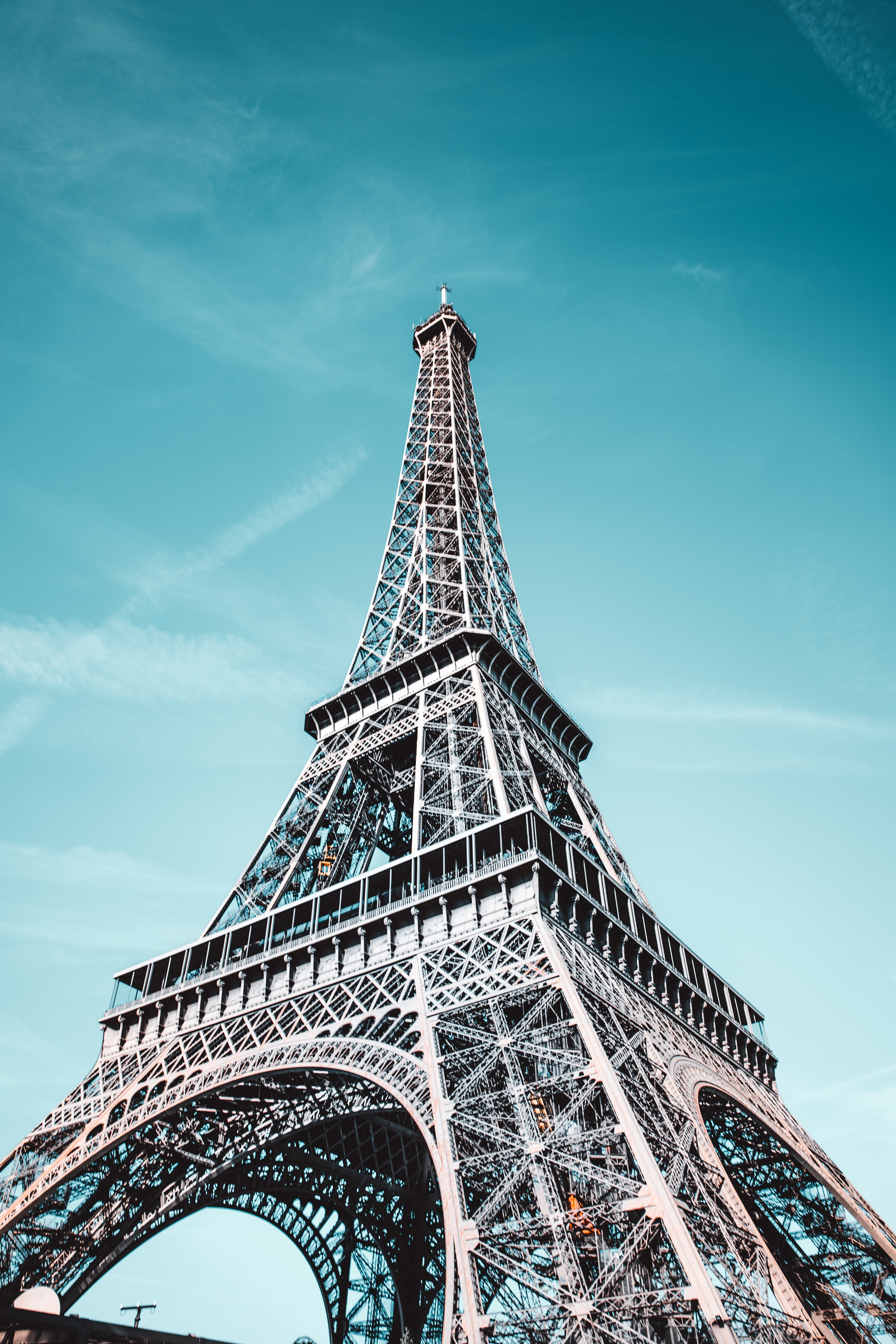 Walking Up The Eiffel Tower An Enjoyable Afternoon In Paris By Mindy Mizak Medium