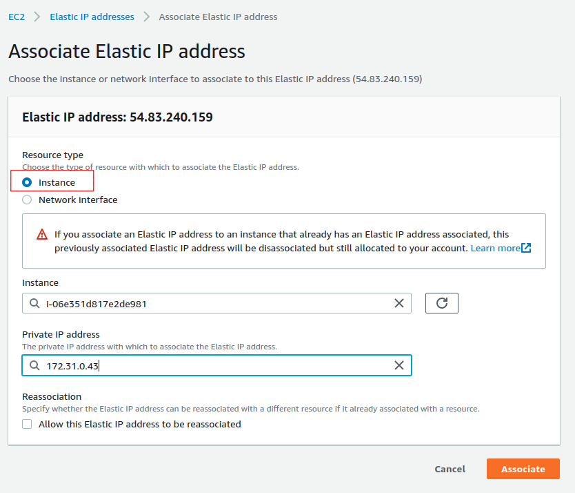 Asigna la IP Elástica a tu instancia de EC2.