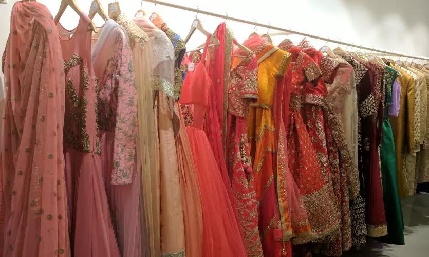 flyrobe sell clothes