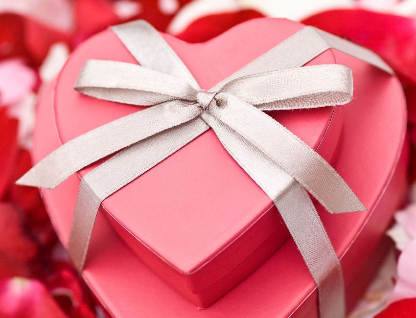 Valentine’s Day Gifts Exposed These 3 Cheating Mates by Ruth Houston