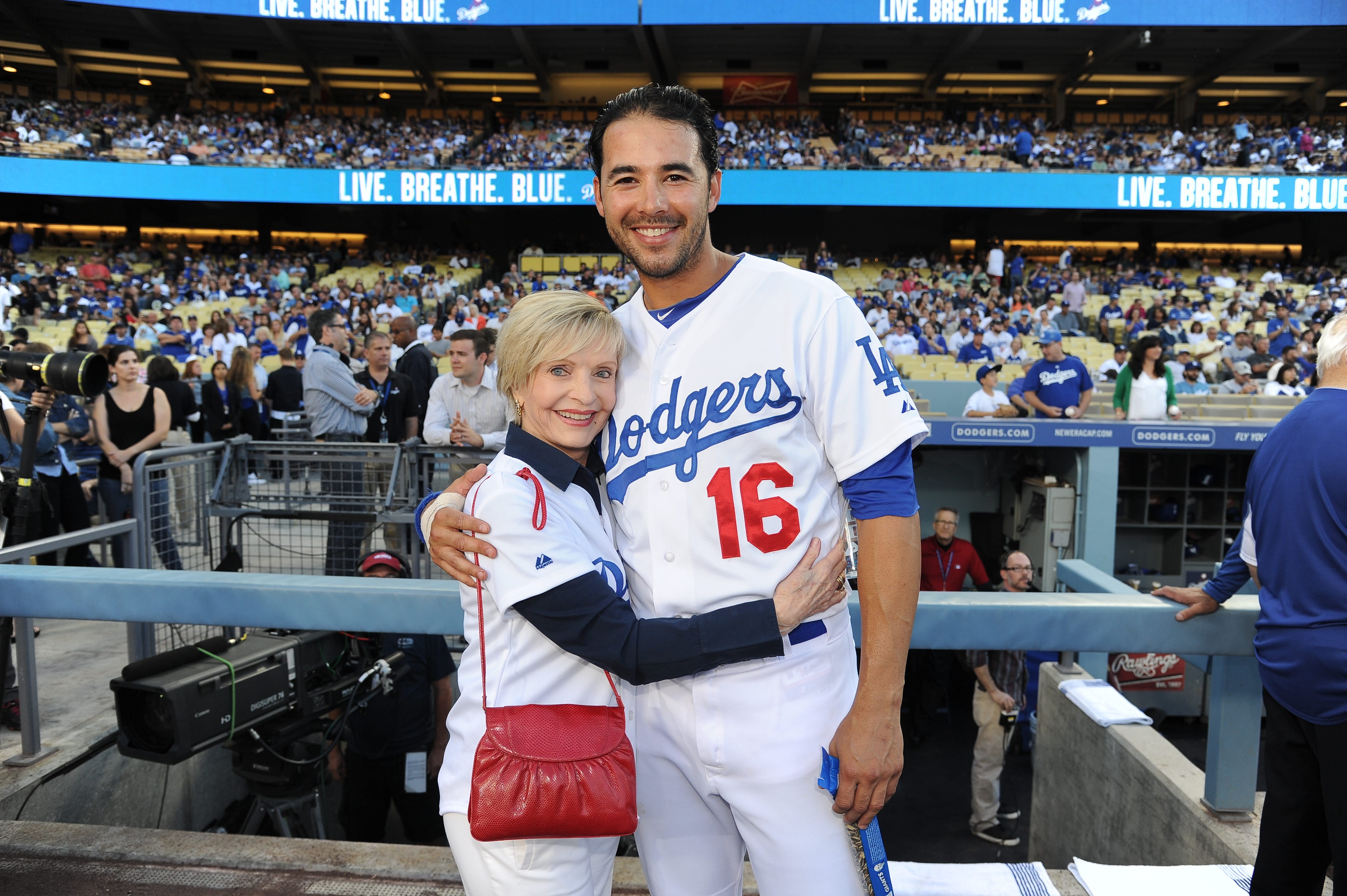 dodger jerseys at dodger stadium