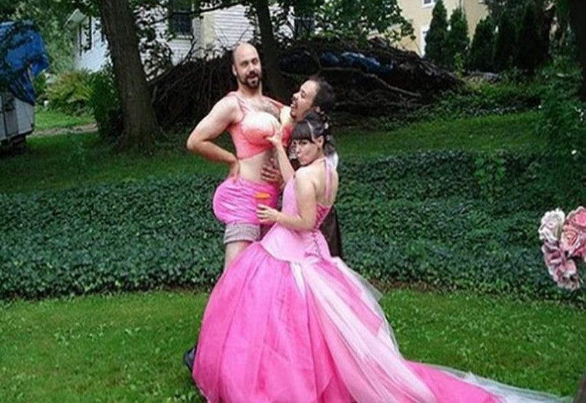 Amazing 10 Craziest Wedding Photos Of All Time Trends