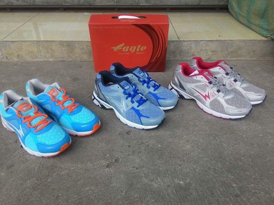 sepatu nike terbaru dan harganya 