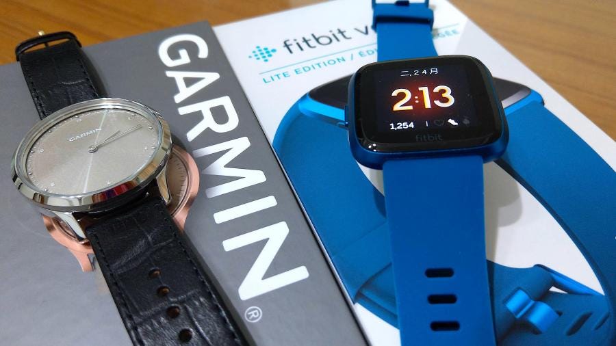 garmin vivomove or fitbit versa