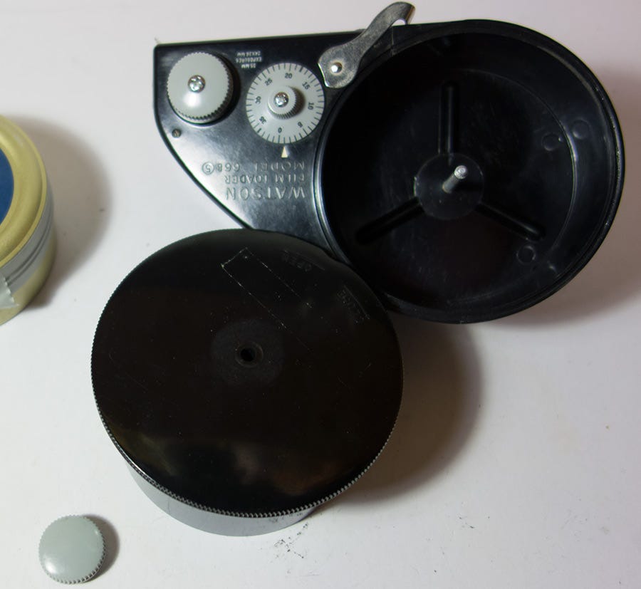 Bulk loading 35mm film, a 101 — Start to finish by Dave Lam lamlux