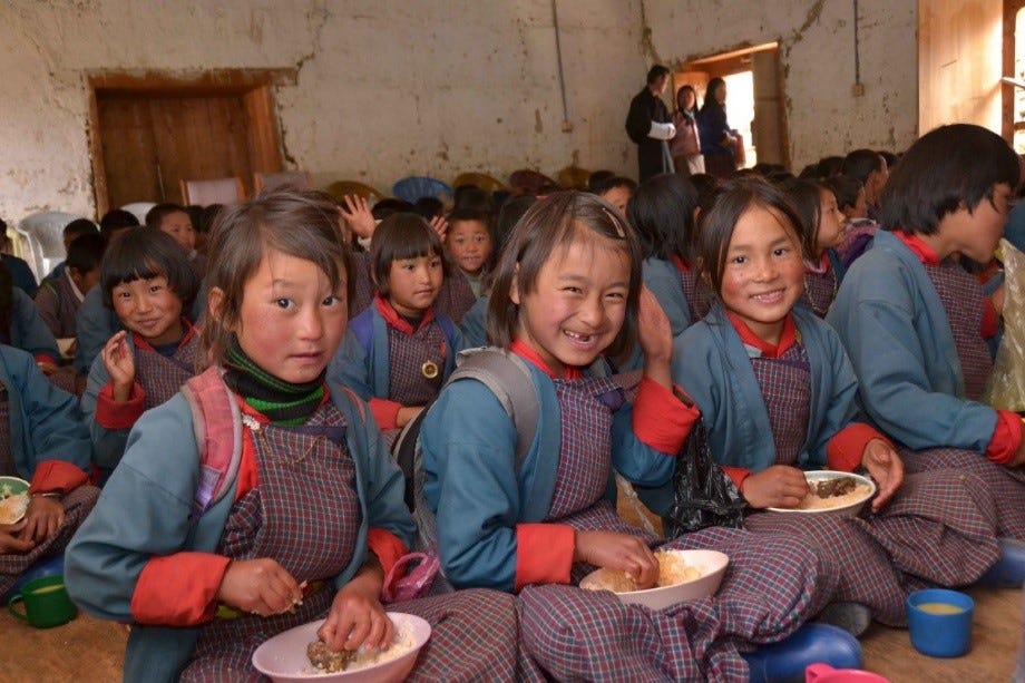 ブータンの子どもの明るい未来 学校給食支援で育った子どもが初の女性大臣に By Wfp日本 レポート 国連wfpブログ