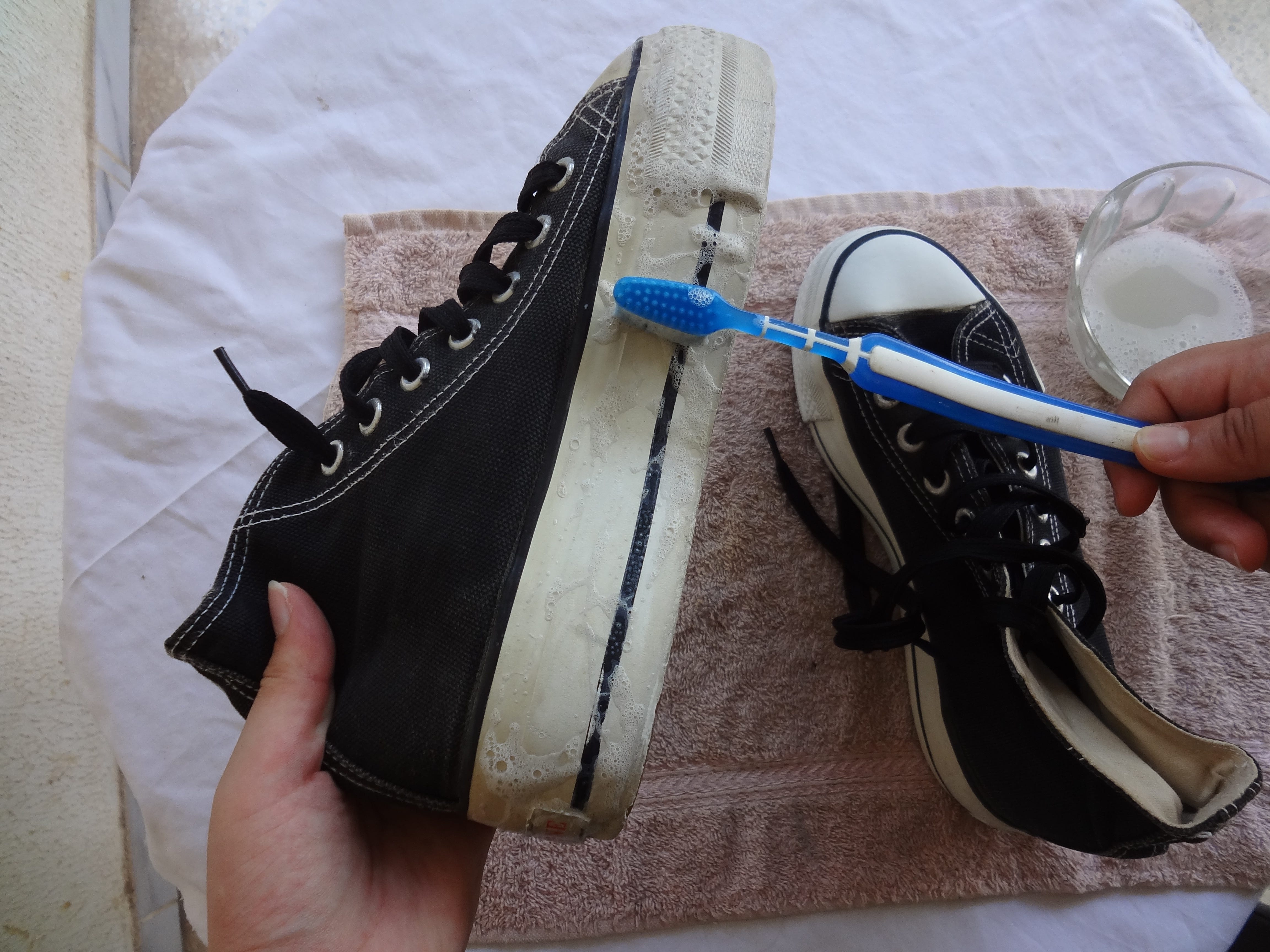 How To Clean Converse Sneakers When They Turn Yellow by sarra Medium