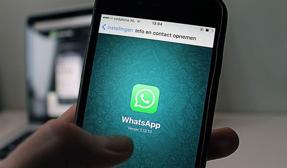 whatsapp-offers-business-solutions-to-connect-with-people-by