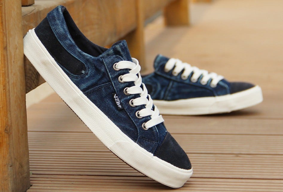 simple casual shoes