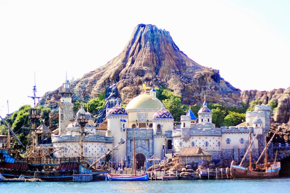 Why Tokyo Disneysea Is The Coolest Disney Park By Elizabeth Pfeiffer Boardwalk Times