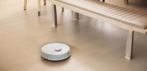 robot vacuum for laminate floors