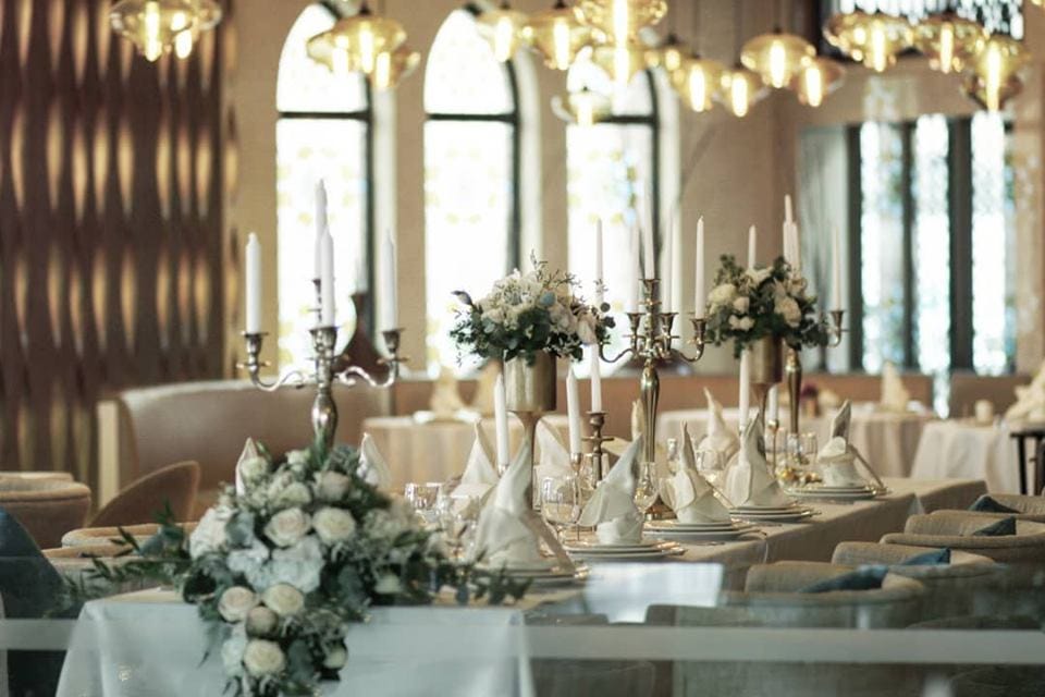 Best Wedding Planners In Abu Dhabi Reception Ideas La Table Events