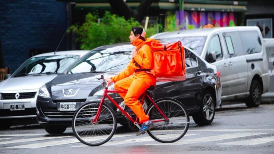 transport bicycle by courier