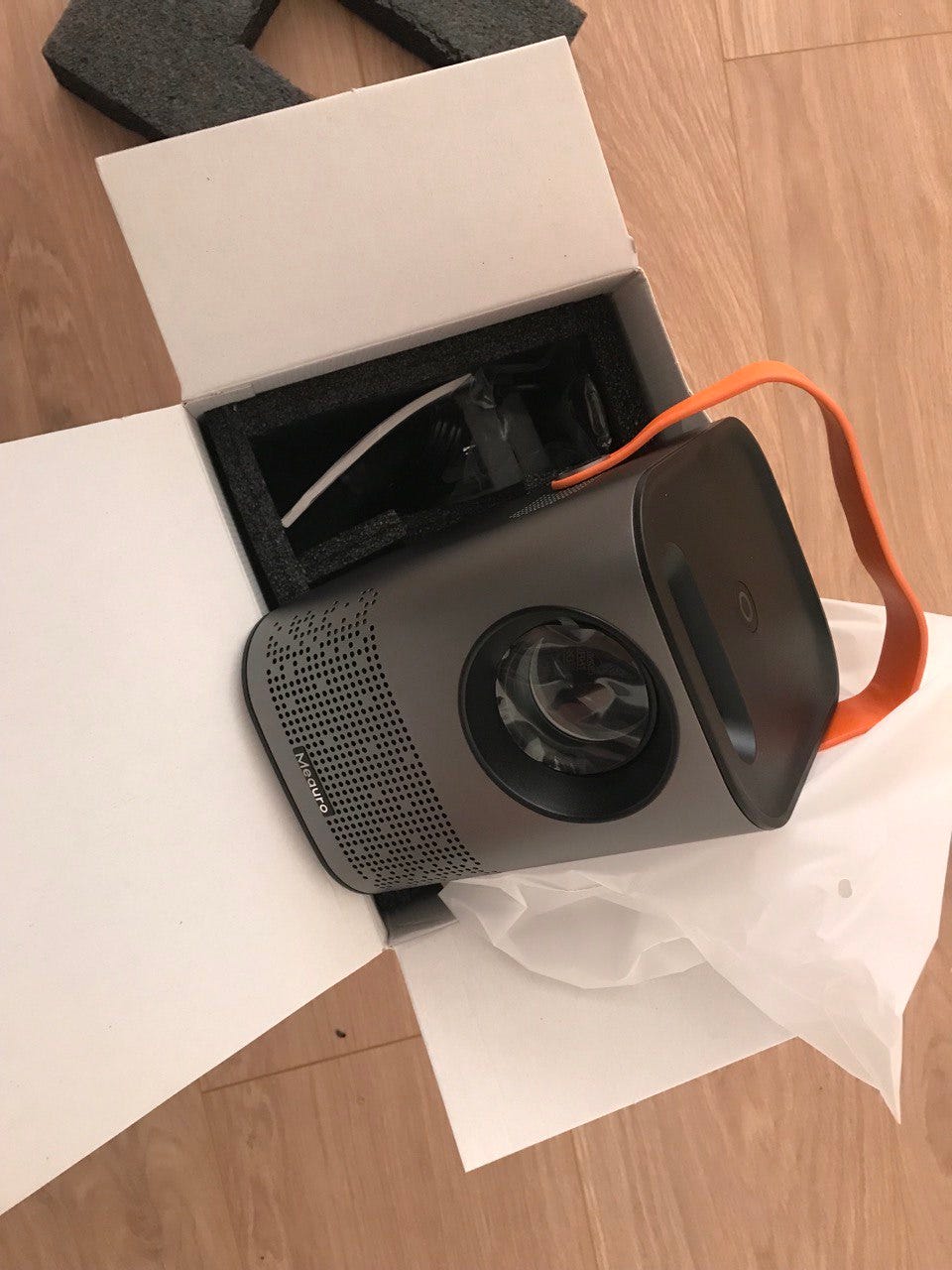few hours with…Meauro mini projector 