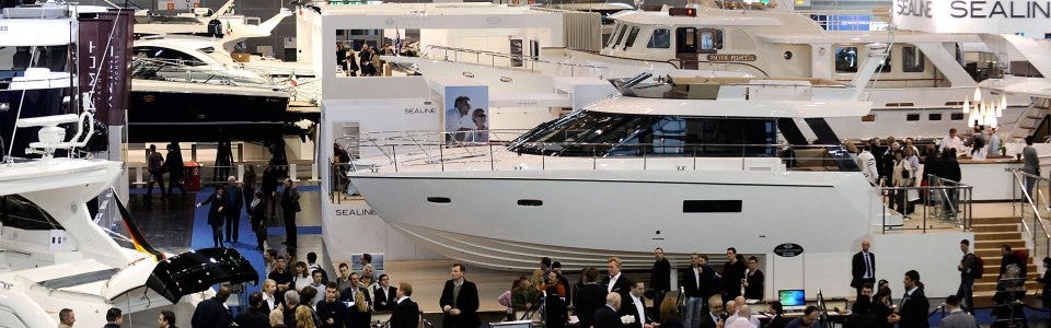 Book Your Luxury Yachts For Sale In Dubai Uae By Royal Yachts Medium