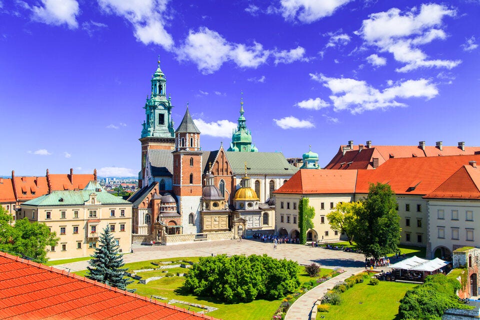Dlaczego (nadal) jestem uparty w Polsce?  Dominik Andrejczuk |  Lipiec, 2022 Dlaczego (nadal) jestem uparty w Polsce?  Dominik Andrejczuk |  Lipiec, 2022