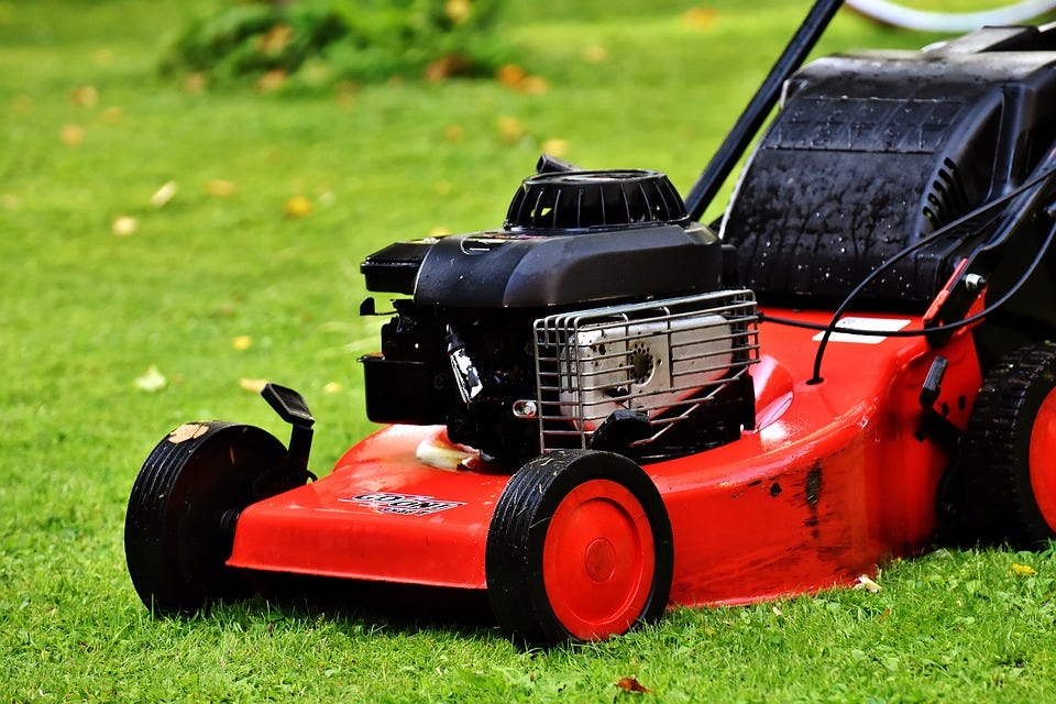 Commercial lawn mowers from Cub Cadet