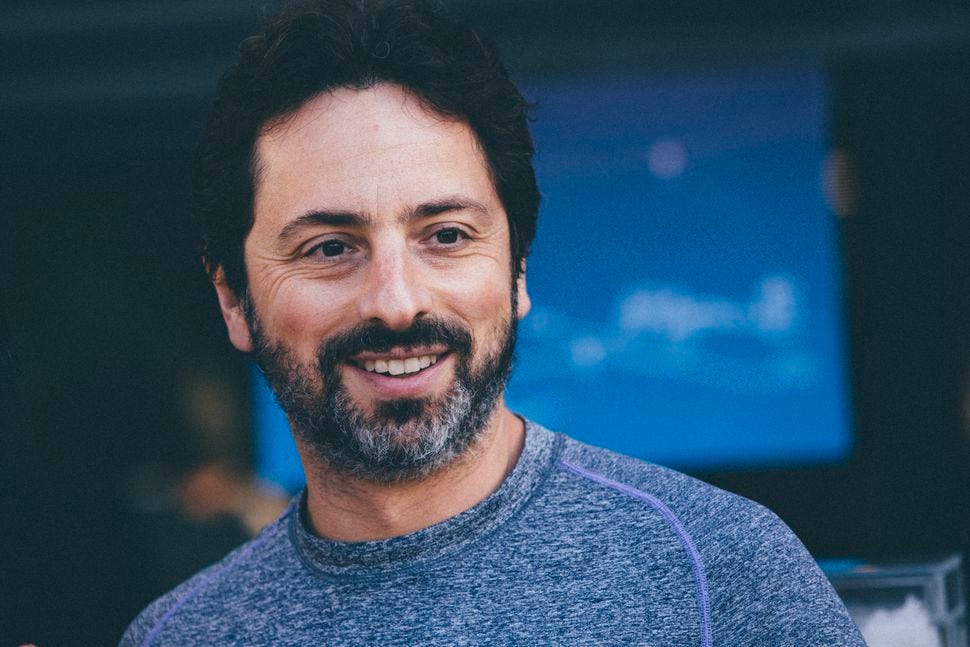 Sergey Brin habló sobre los peligros de la inteligencia artificial | by Axel Marazzi | observando | Medium