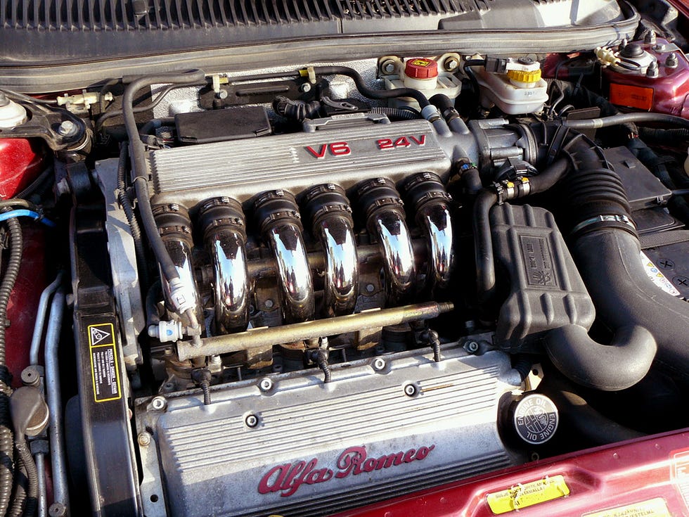 The 2.5 liters 24 valve engine used on the Alfa Romeo 156