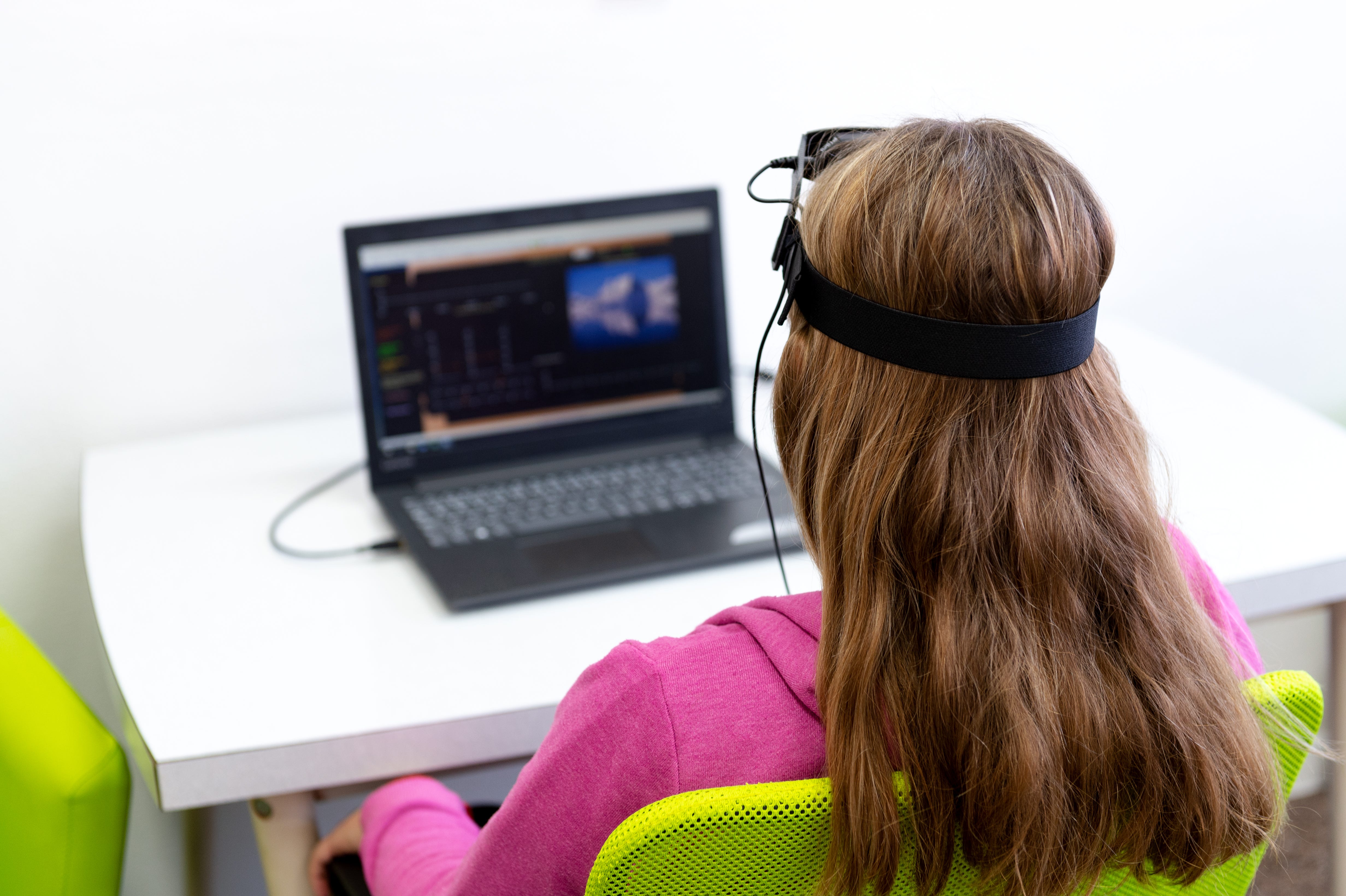 Can Eeg Headsets Supercharge Your Brain By John Fawkes Better