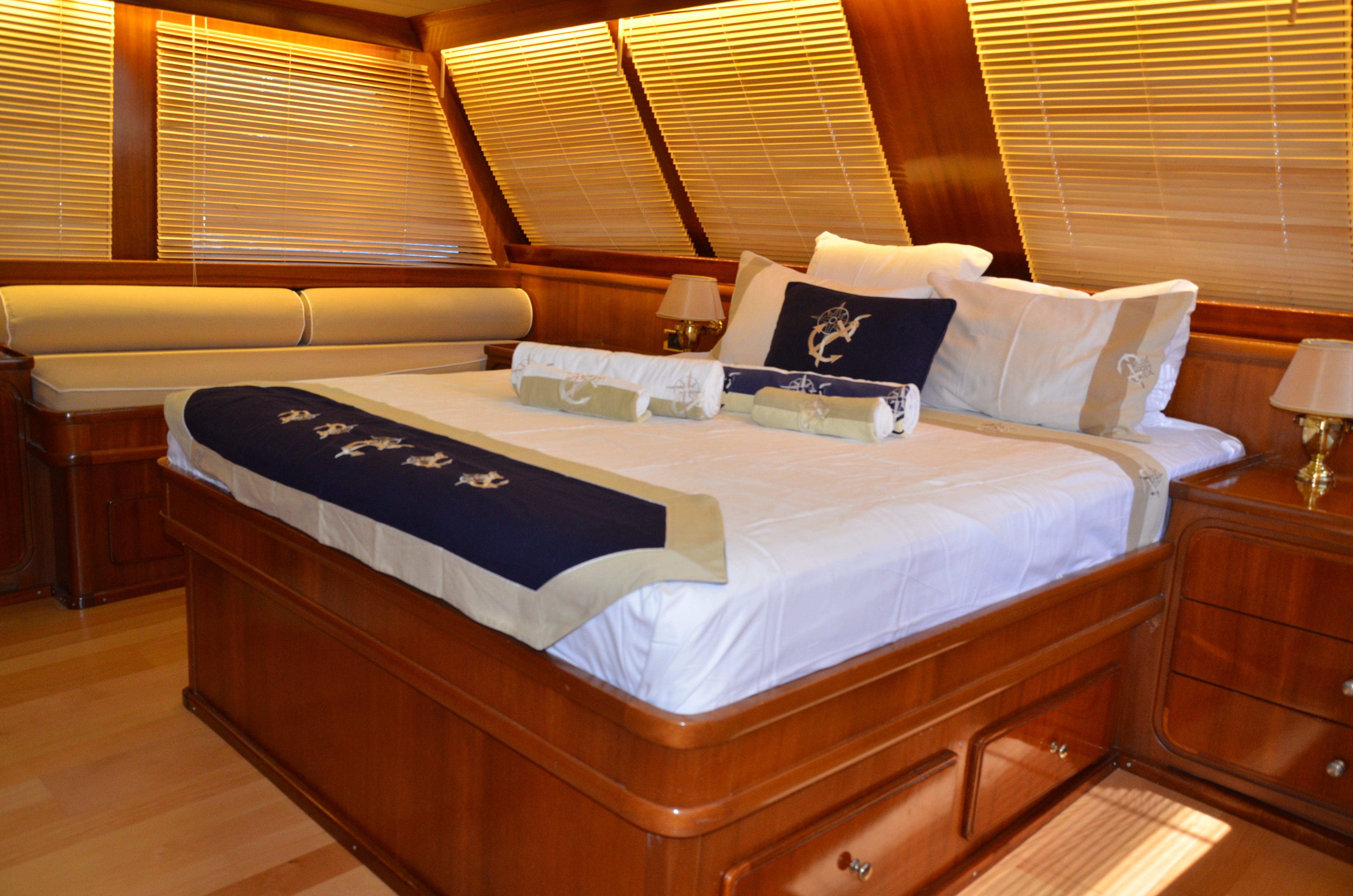 How To Choose A Vacation Yacht Charter Cabin Set Sail