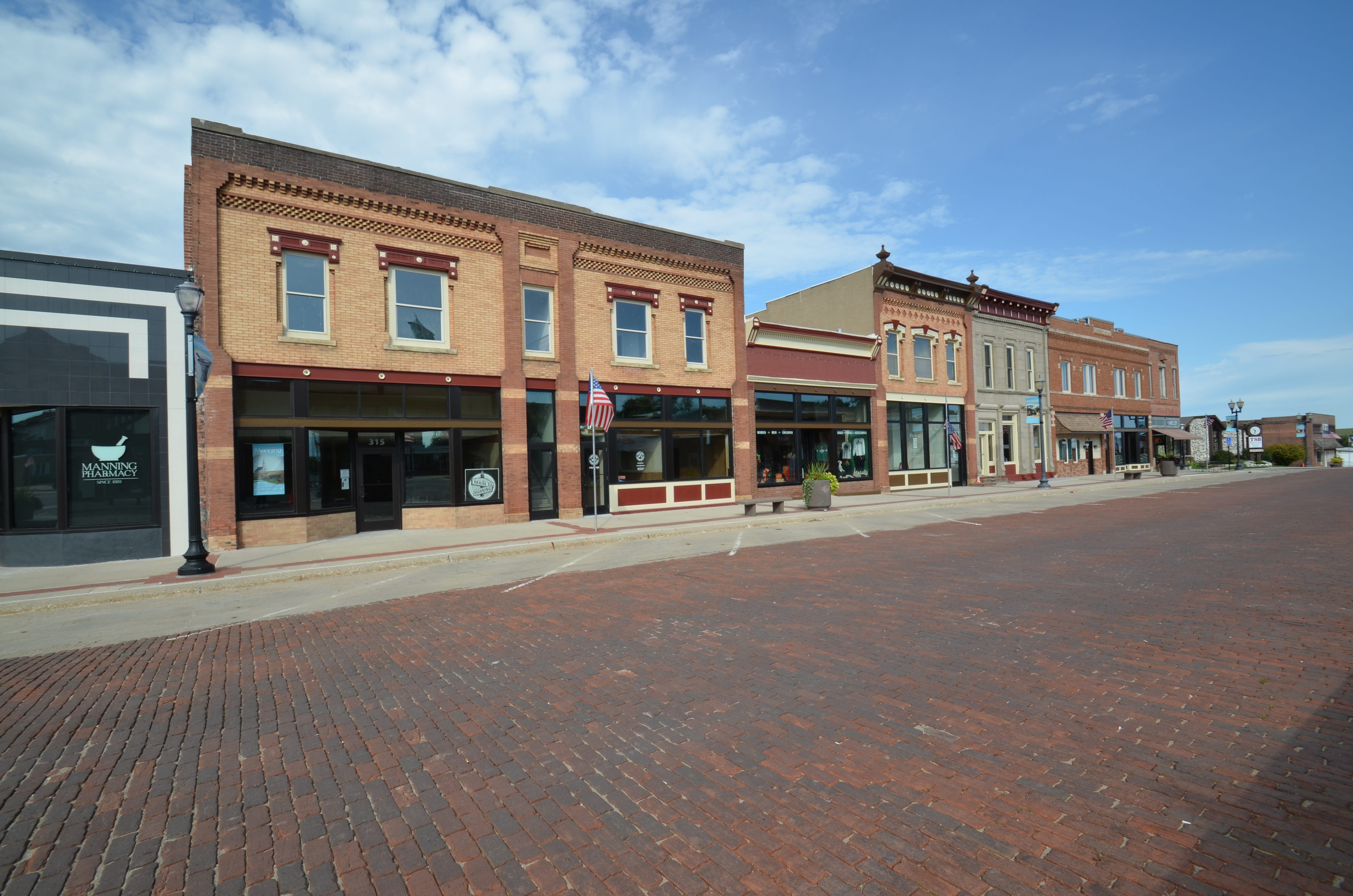 Time Traveling….Manning’s Past Takes a Step Into the Future by Iowa