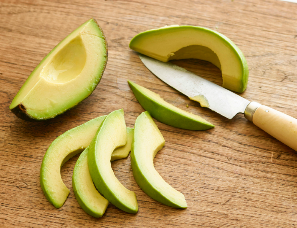How to Cut an Avocado Without Cutting Yourself by a better username