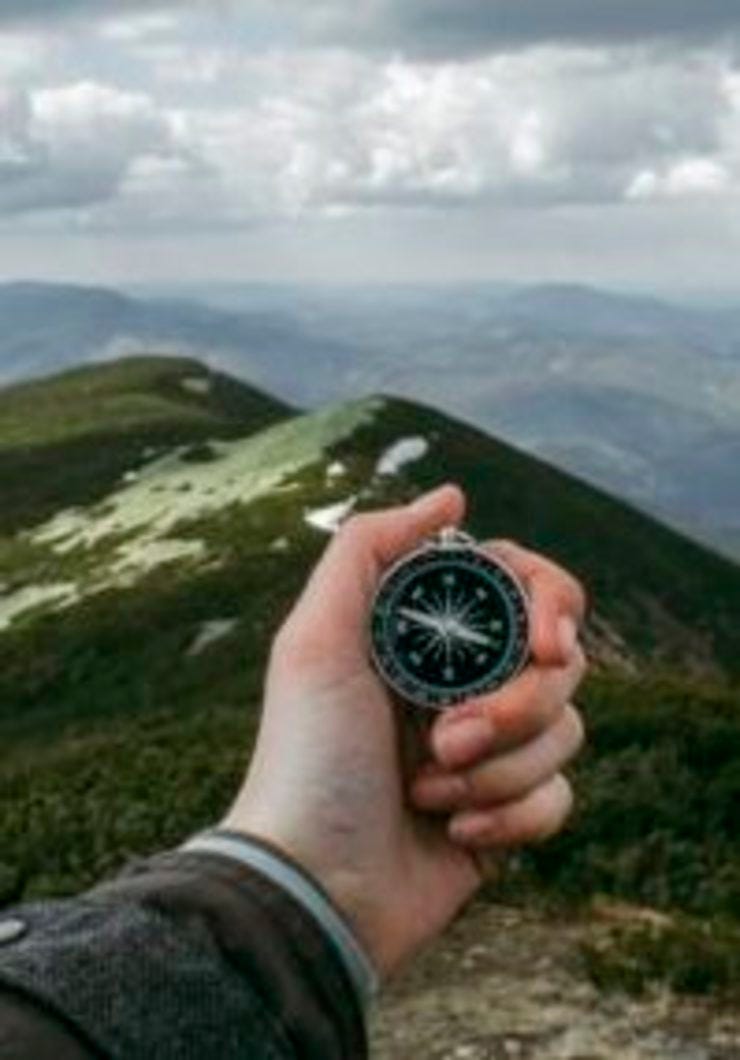 Compas unsplash 1484910292437 025e5d13ce87 e1598100680363