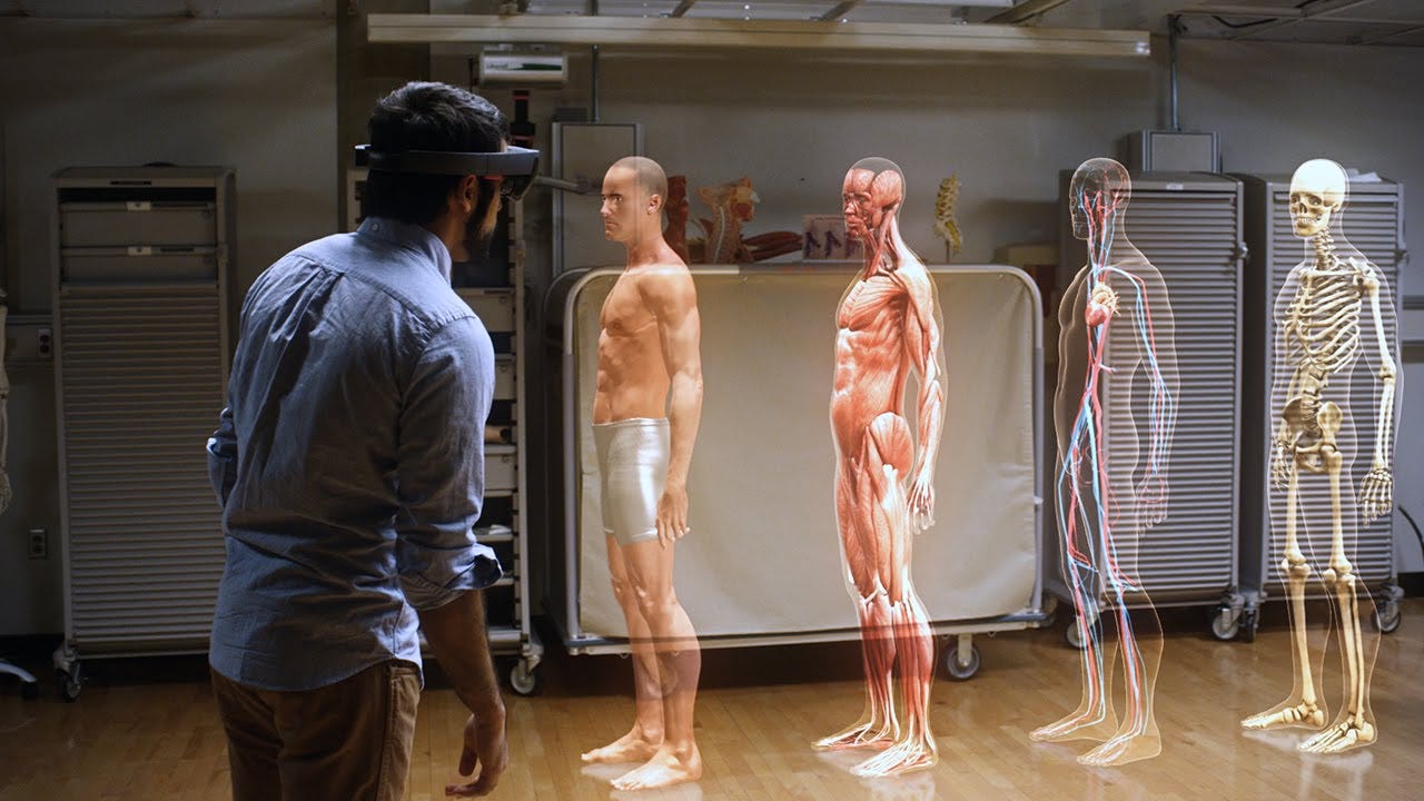 Augmented and virtual reality in med school. 