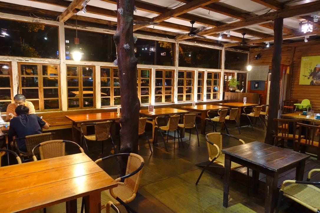 花蓮店的空間比台北店大很多