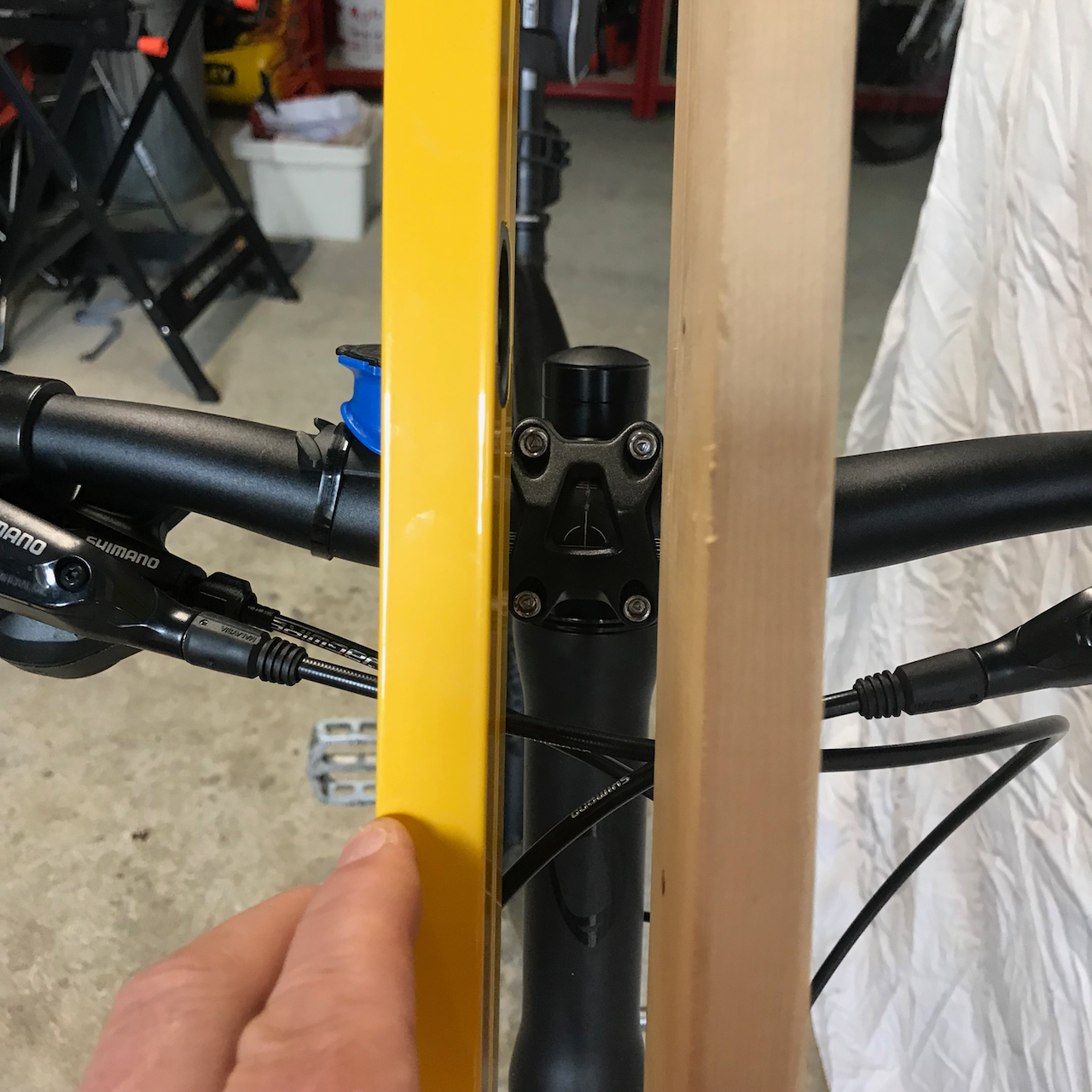 The two planks bicycle fork and handlebar alignment method by Jon
