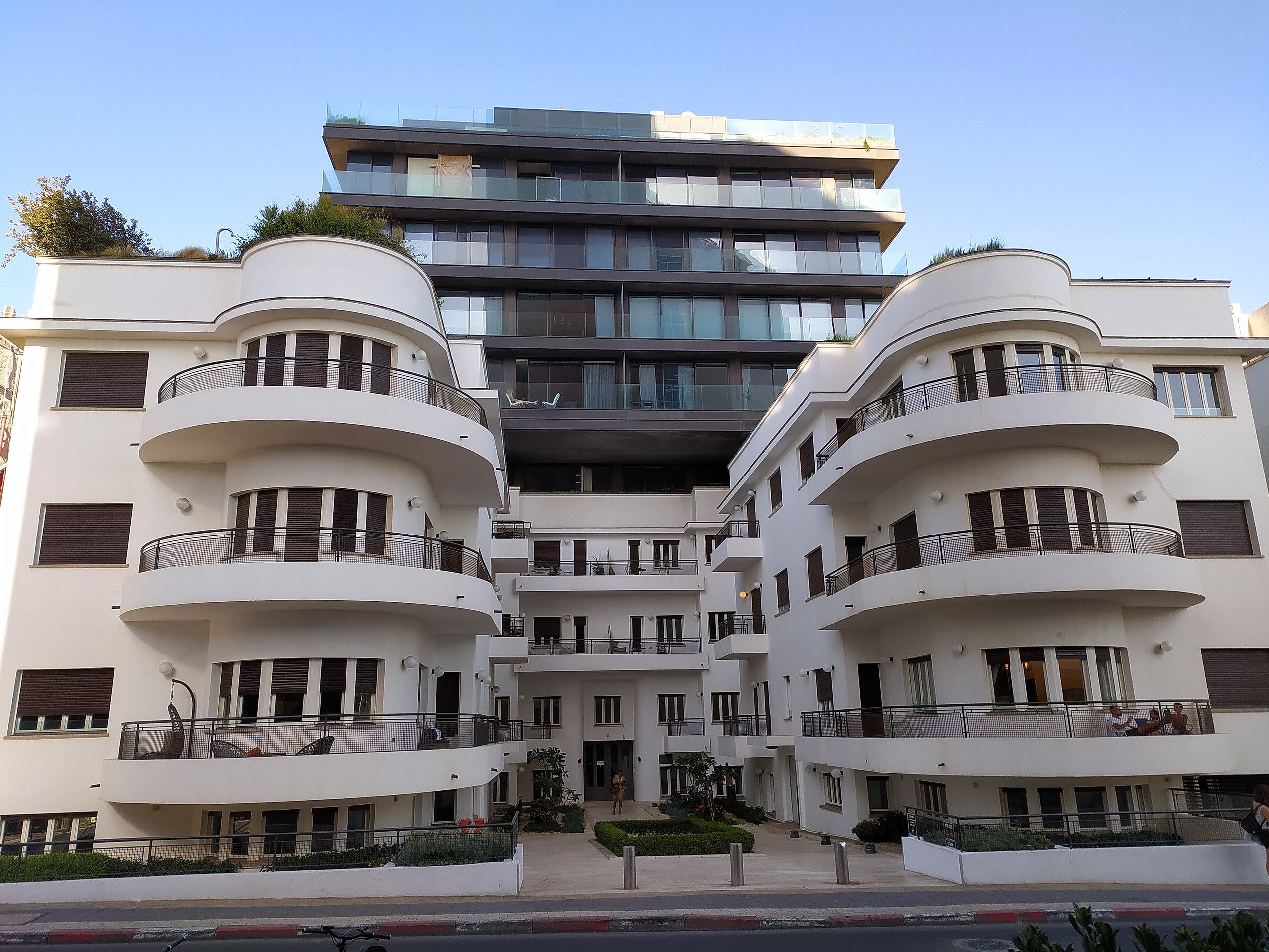 The Bauhaus Legacy in Tel Aviv: A Journey from Germany to Israel | by  Rajarshi Chaudhuri | Medium