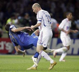 特撮 La Bande a Zidane Zidane song | by Bilal Zuberi | BZ Notes | Medium