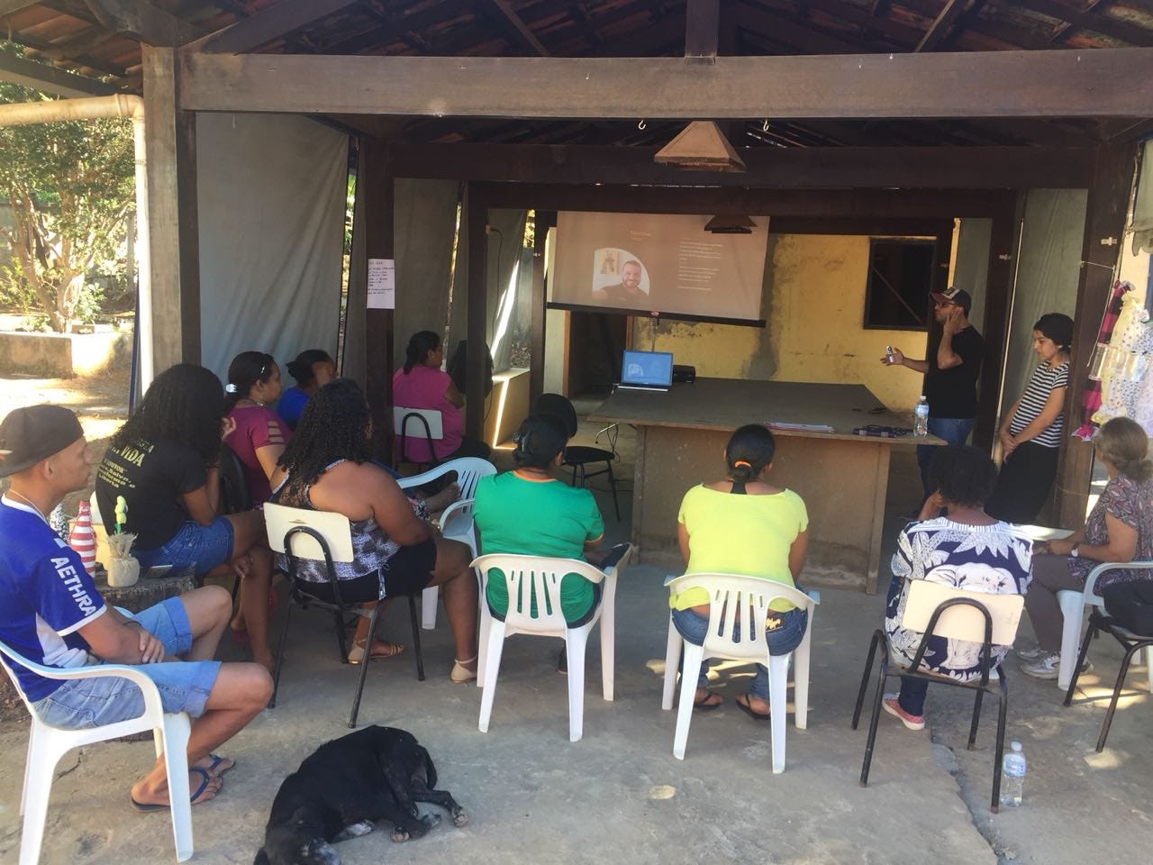 Apresentação para um workshop a ser realizado pela Babuca. O cachorrinho não se interessou. 