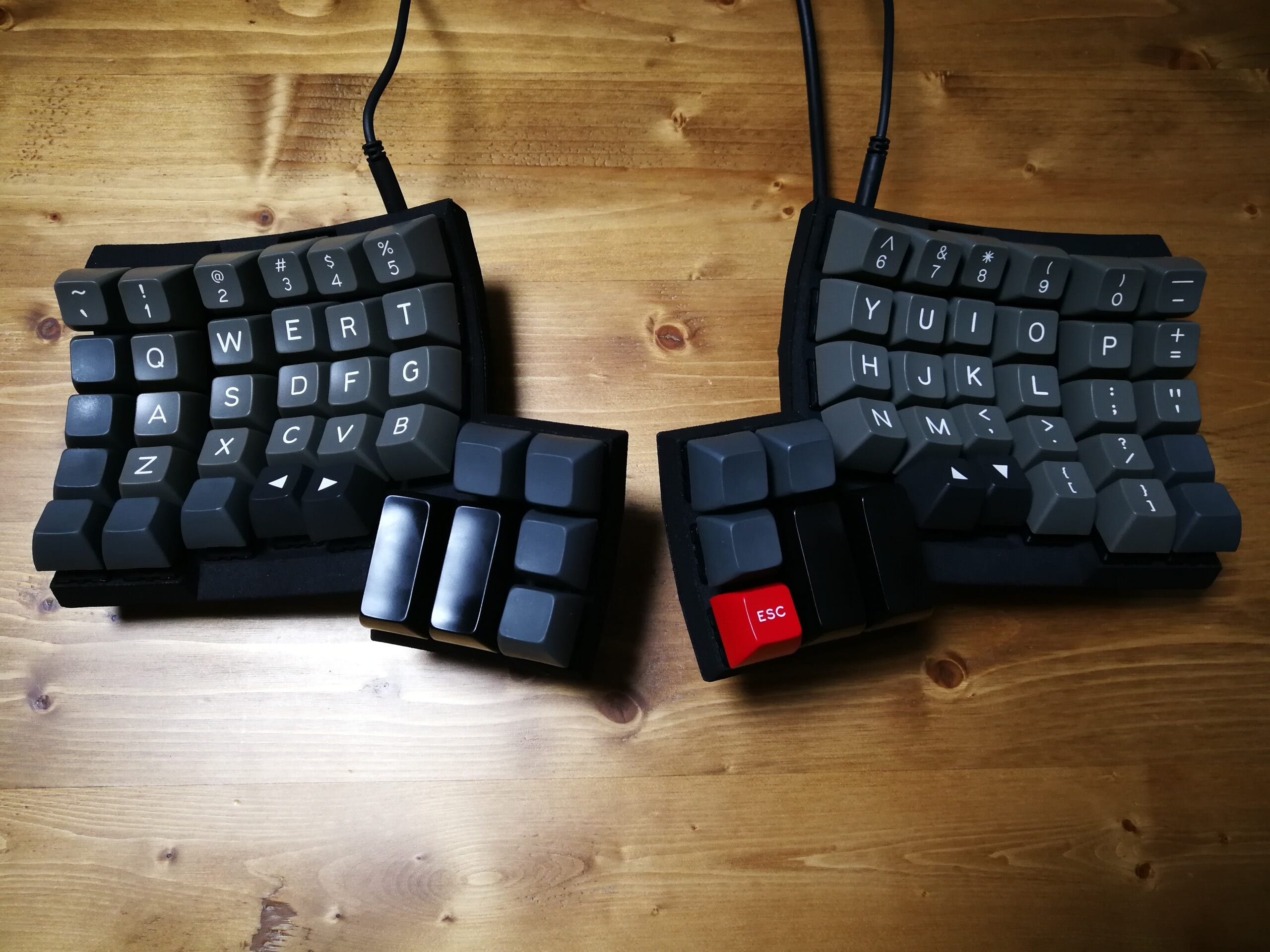 3Dプリントオーダー受付ページ_キーボード・トラックパッド関連アイテム 61O+hsLL70L._UF350,350_QL50_.jpg