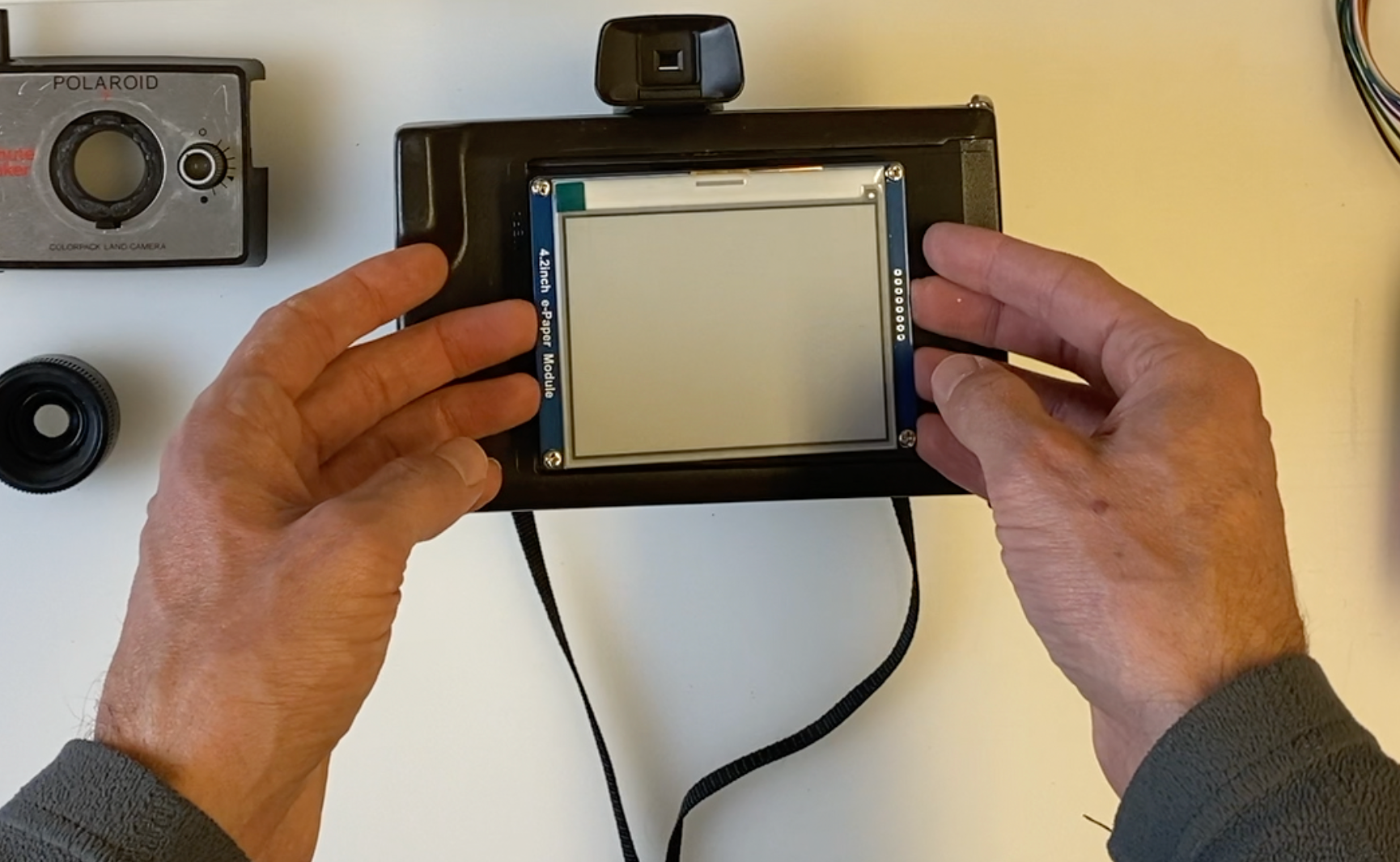 Polaroid's Latest Instant Camera Doesn't Need Ink