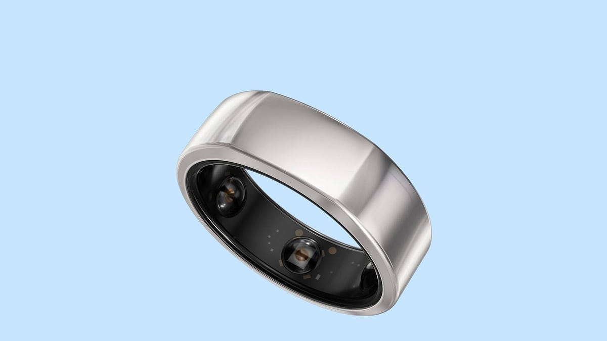 The Oura Ring Is a $300 Sleep Tracker That Provides Tons of Data. But Is It  Worth It?