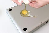 [UncleMAC] MacBook Pro的重大設計錯誤-機台因溫度曲線設定錯誤，機台熱到可以煮荷包蛋，甚至導致電池膨脹或報ㄓ